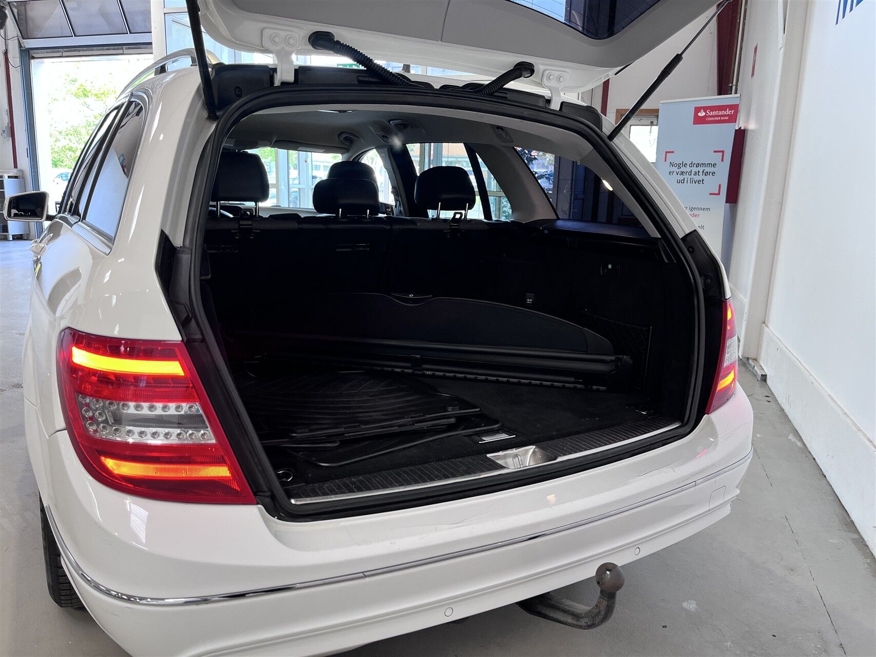 Billede af Mercedes-Benz C200 d T 2,1 CDI BlueEfficiency Avantgarde 136HK Stc Aut.