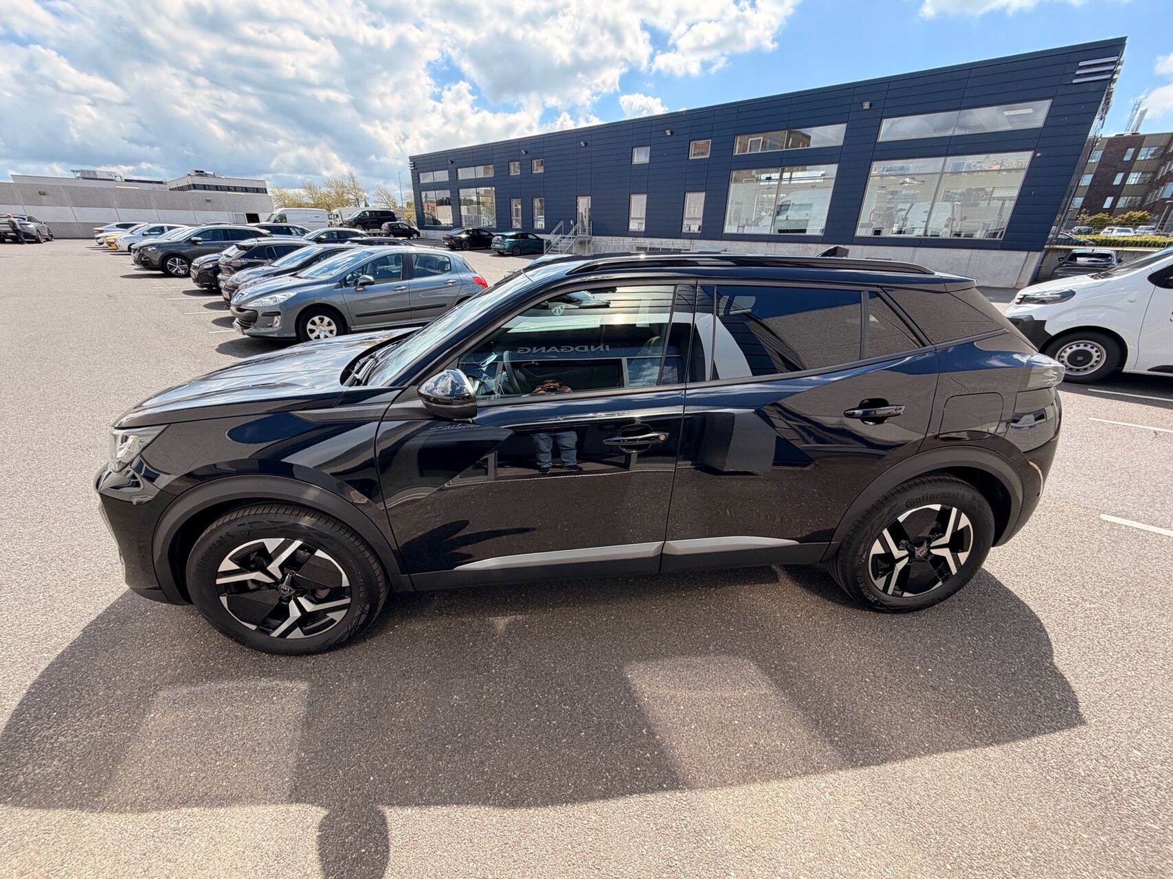 Billede af Peugeot 2008 1,2 PureTech Allure EAT8 130HK 5d 8g Aut.