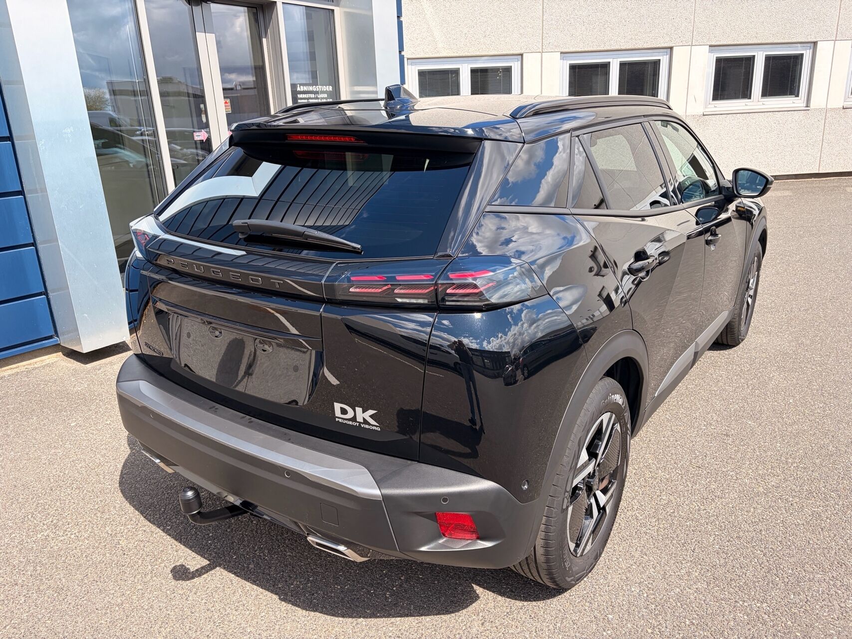 Billede af Peugeot 2008 1,2 PureTech Allure EAT8 130HK 5d 8g Aut.