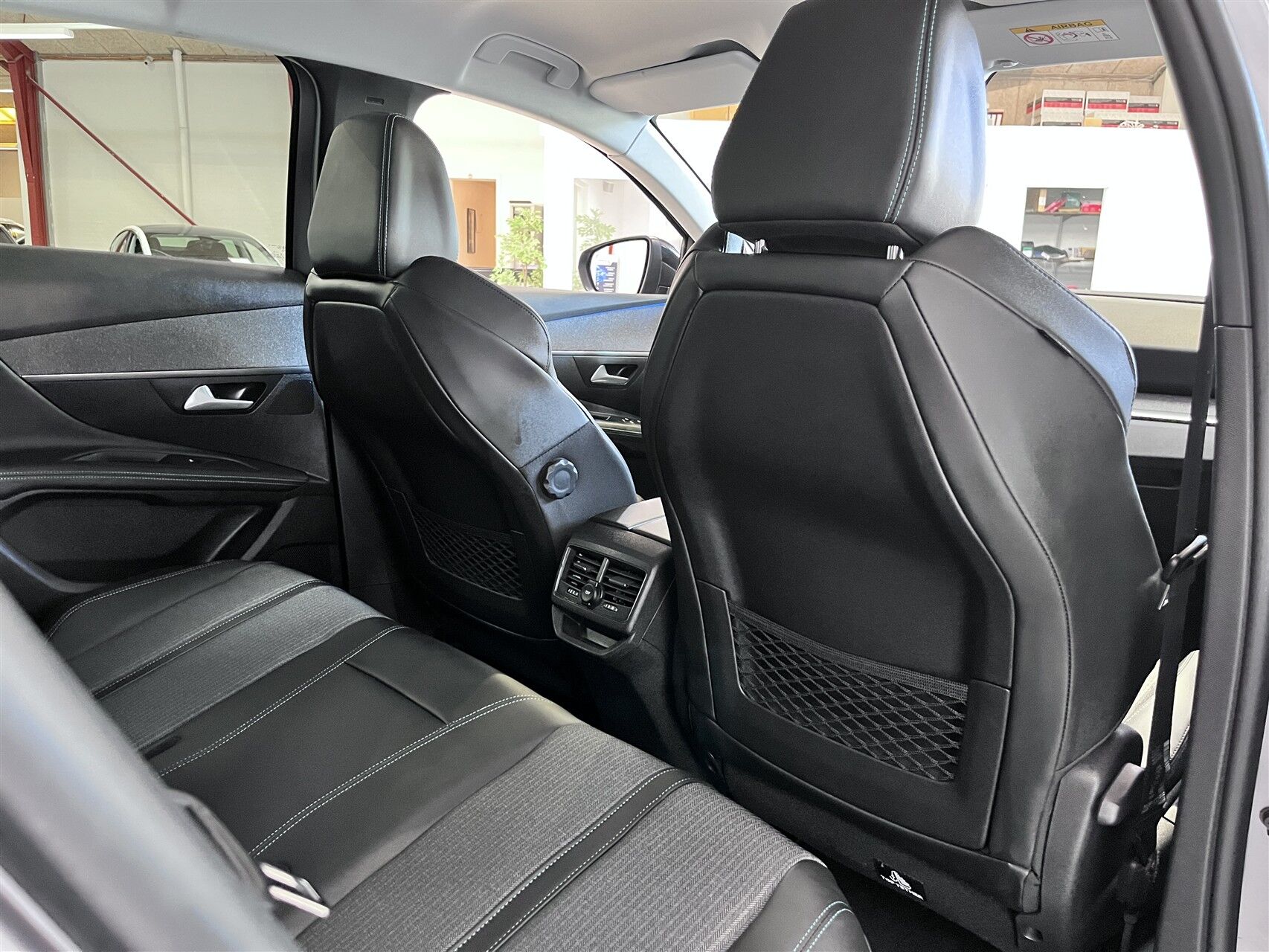 Billede af Peugeot 3008 1,6 PureTech  Plugin-hybrid First Selection EAT8 225HK 5d 8g Aut.