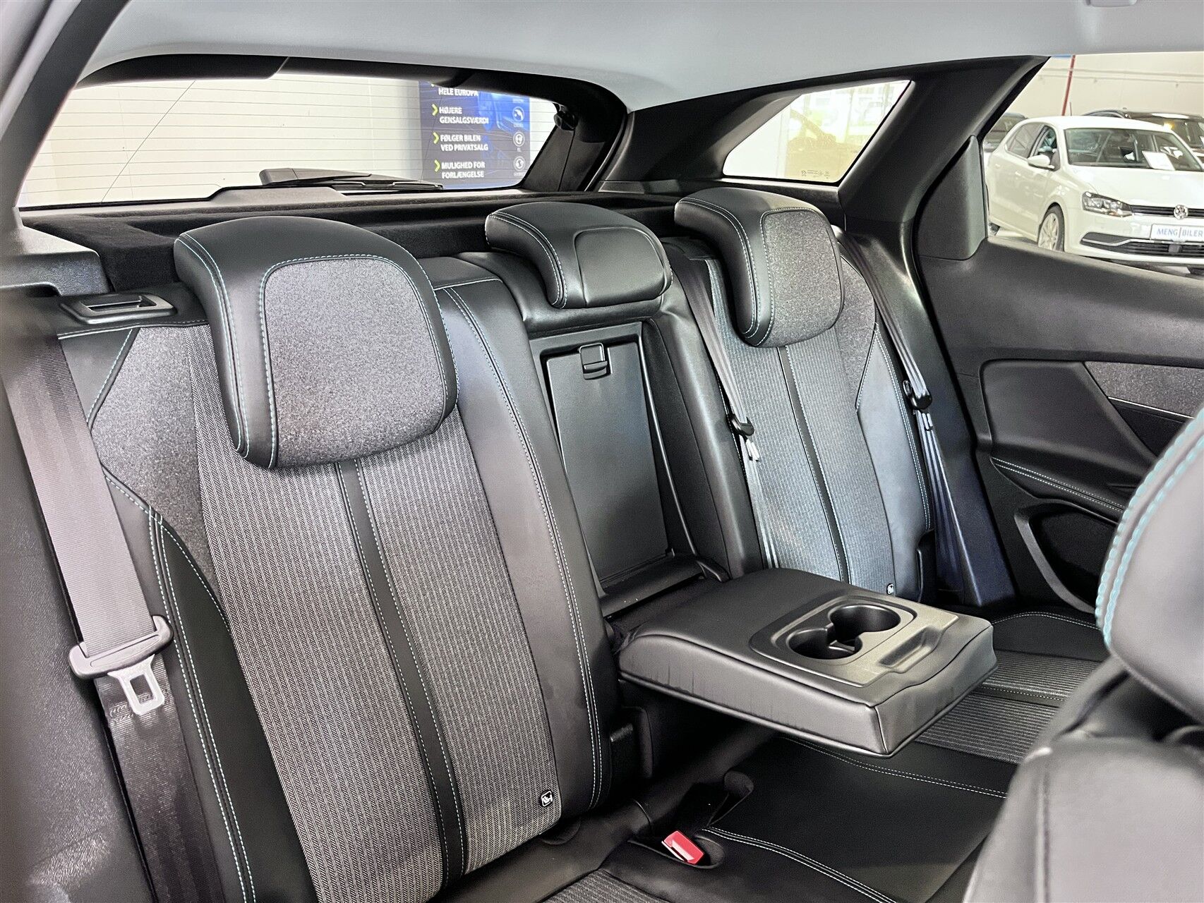 Billede af Peugeot 3008 1,6 PureTech  Plugin-hybrid First Selection EAT8 225HK 5d 8g Aut.