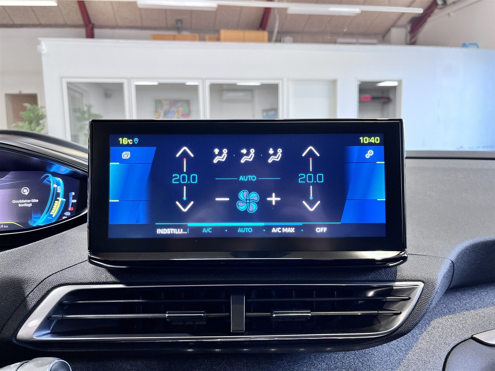 Billede af Peugeot 3008 1,6 PureTech  Plugin-hybrid First Selection EAT8 225HK 5d 8g Aut.