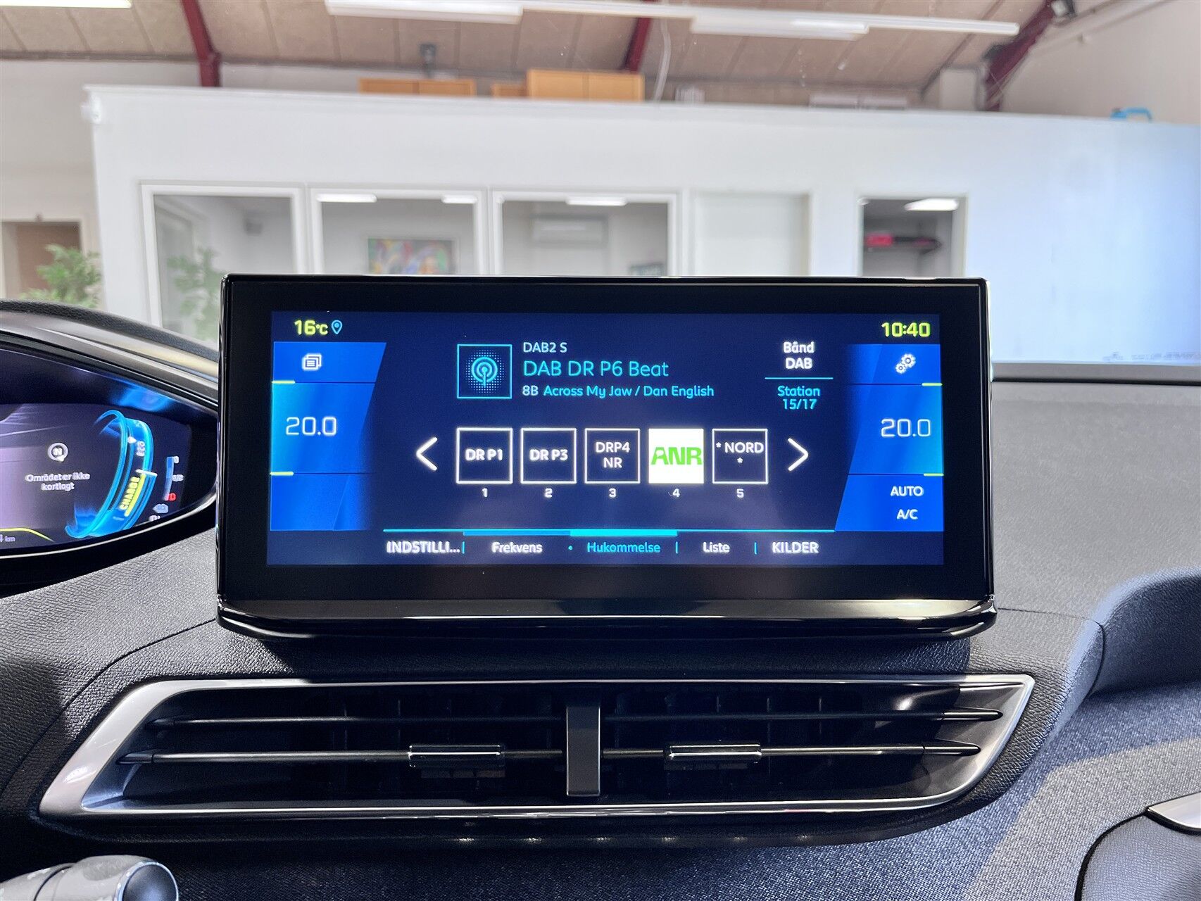 Billede af Peugeot 3008 1,6 PureTech  Plugin-hybrid First Selection EAT8 225HK 5d 8g Aut.