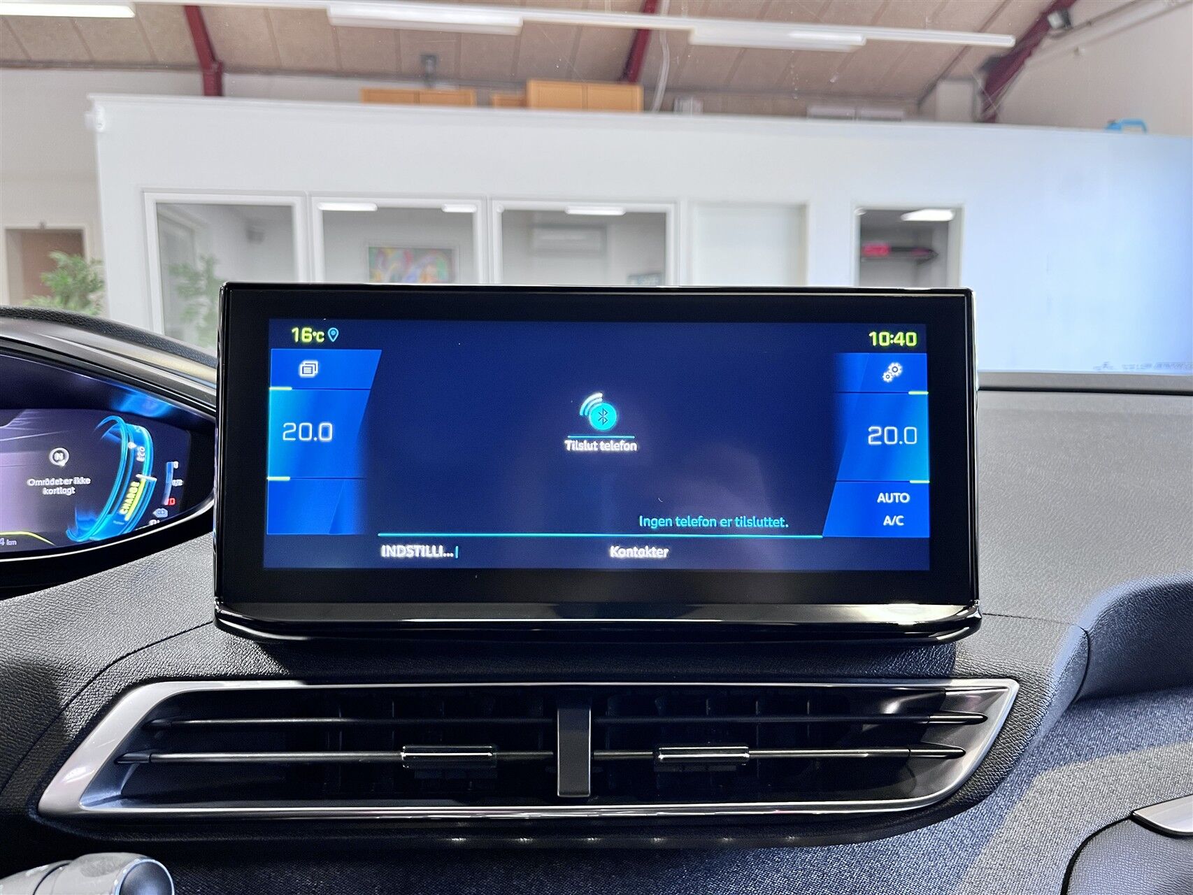 Billede af Peugeot 3008 1,6 PureTech  Plugin-hybrid First Selection EAT8 225HK 5d 8g Aut.