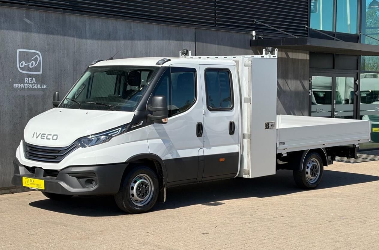 Billede af Iveco Daily 35S18 4100mm 3,0 D Hi-Matic 180HK DobKab 8g Aut.