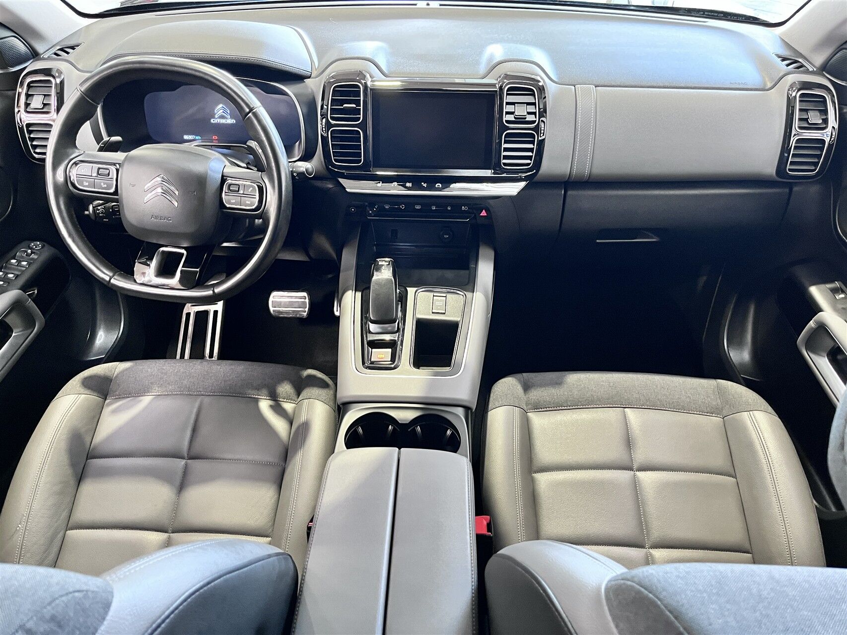 Billede af Citroën C5 Aircross 1,6 Plugin-hybrid Shine Sport EAT8 225HK 5d 8g Aut.