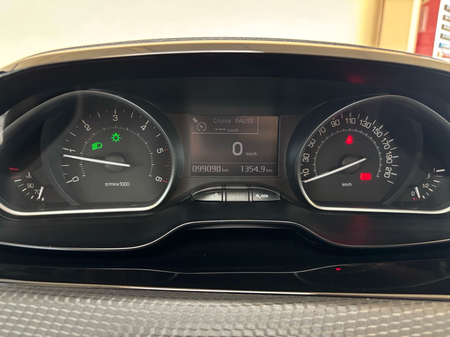 Billede af Peugeot 208 1,5 BlueHDi Infinity 100HK 5d 6g
