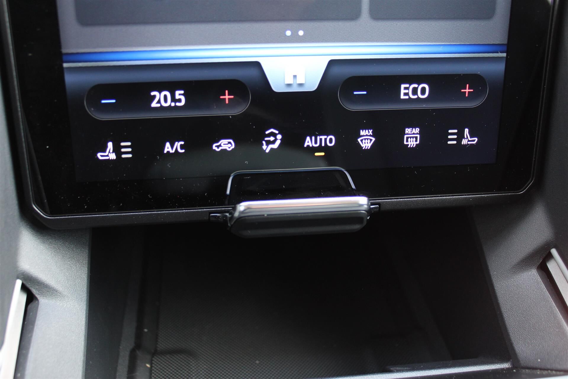 Billede af Ford Explorer EL UR Select AWD 340HK 5d Aut.