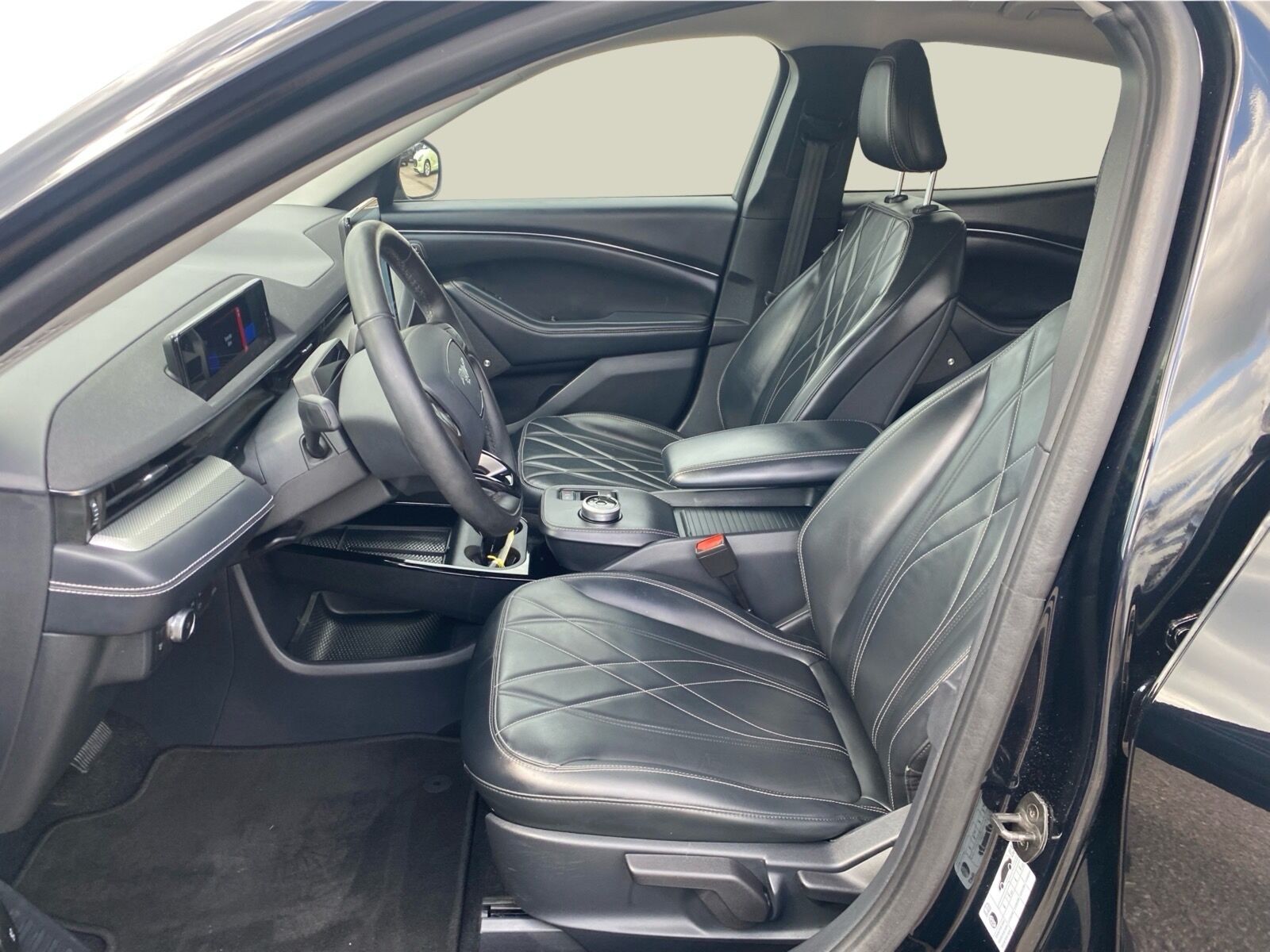 Billede af Ford Mustang Mach-E EL SR 269HK 5d Aut.