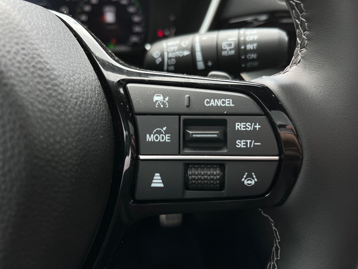 Billede af Honda CR-V 2,0 i-MMD  Plugin-hybrid Advance Tech E-CVT 184HK 5d Trinl. Gear