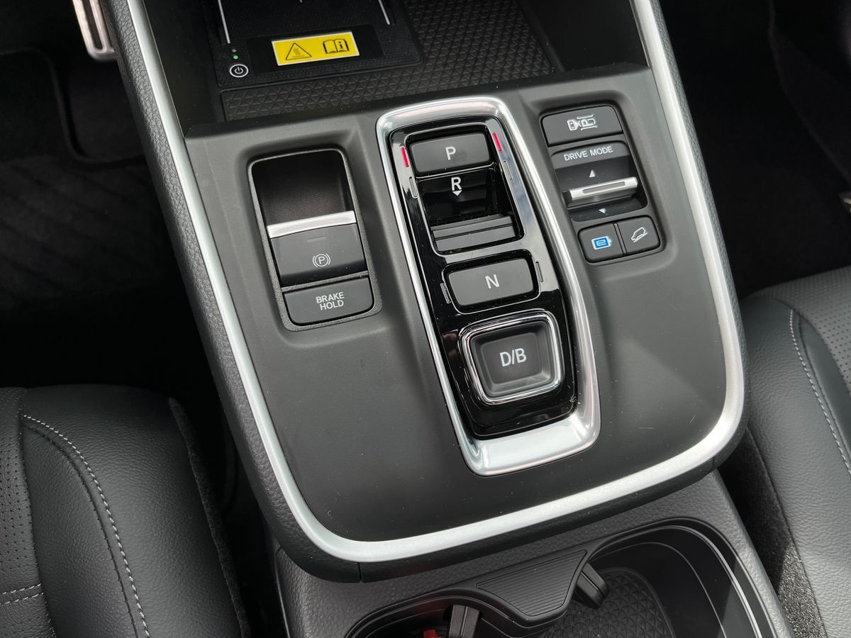 Billede af Honda CR-V 2,0 i-MMD  Plugin-hybrid Advance Tech E-CVT 184HK 5d Trinl. Gear