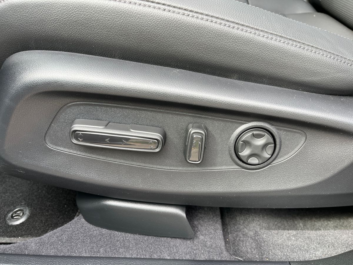 Billede af Honda CR-V 2,0 i-MMD  Plugin-hybrid Advance Tech E-CVT 184HK 5d Trinl. Gear