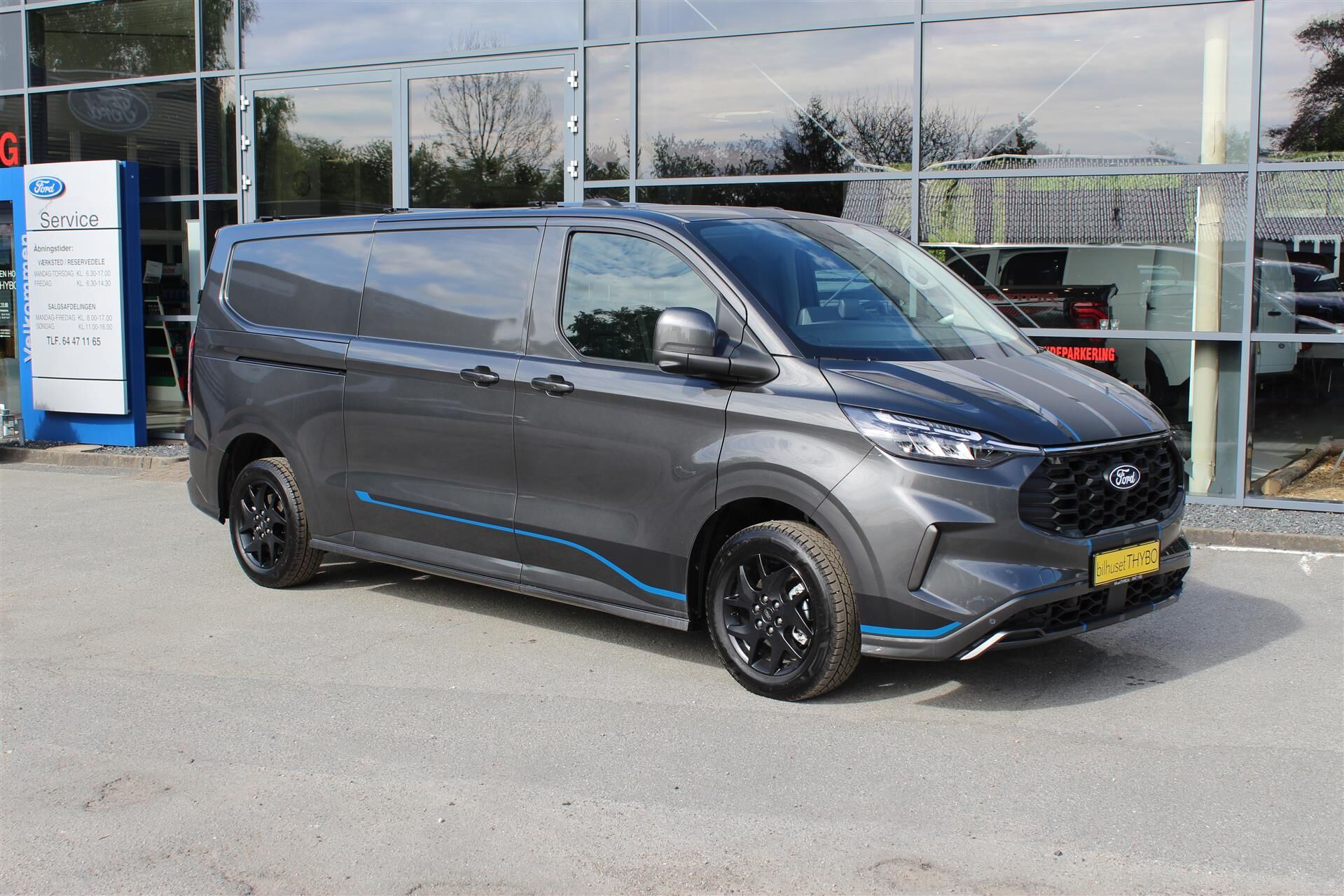 Billede af Ford Transit Custom 320 L2H1 2,0 EcoBlue Sport AWD 170HK Van 8g Aut.