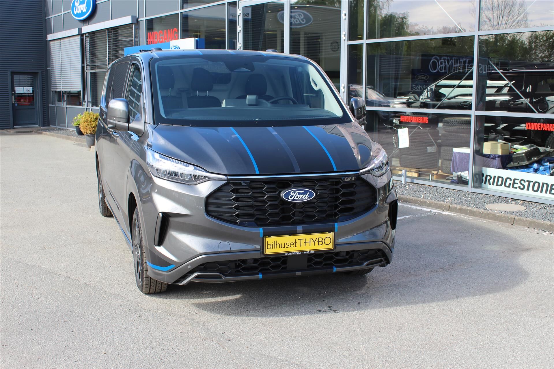 Billede af Ford Transit Custom 320 L2H1 2,0 EcoBlue Sport AWD 170HK Van 8g Aut.