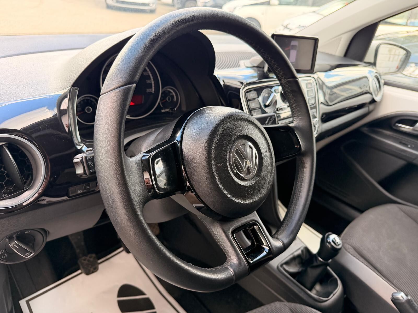 Billede af VW up 1,0 MPI BMT High 75HK 5d