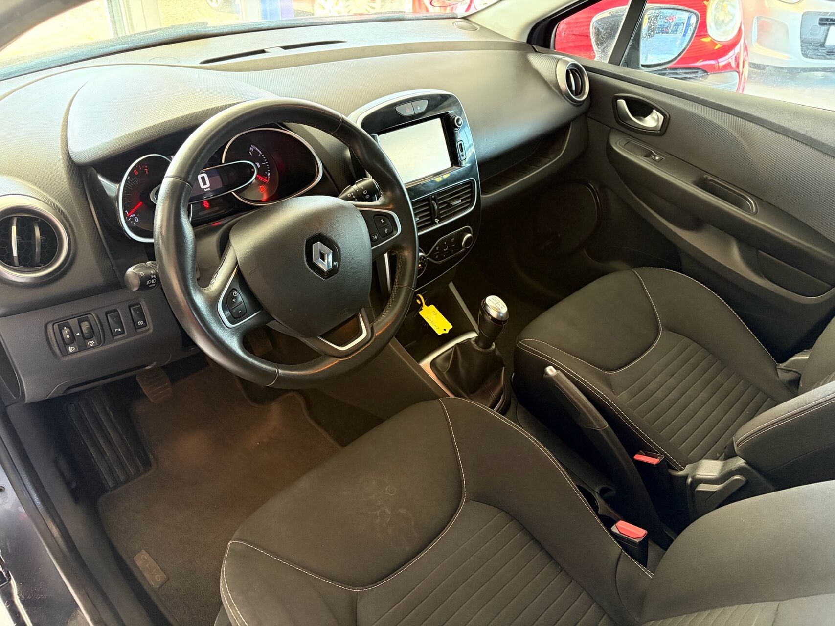 Billede af Renault Clio Sport Tourer 0,9 Energy TCe Limited 90HK Stc