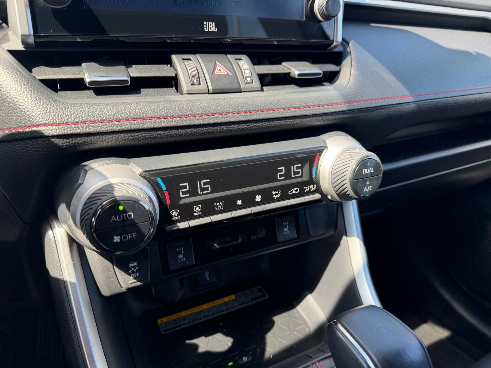 Billede af Toyota RAV4 Plug-in 2,5 Plugin-hybrid H3 Style AWD 306HK 5d 6g Aut.