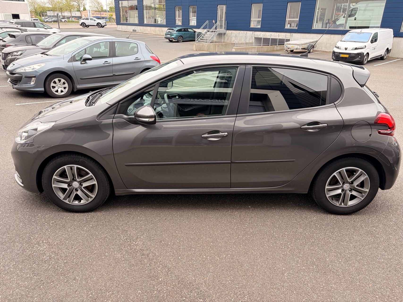 Billede af Peugeot 208 1,6 BlueHDi Envy 100HK 5d