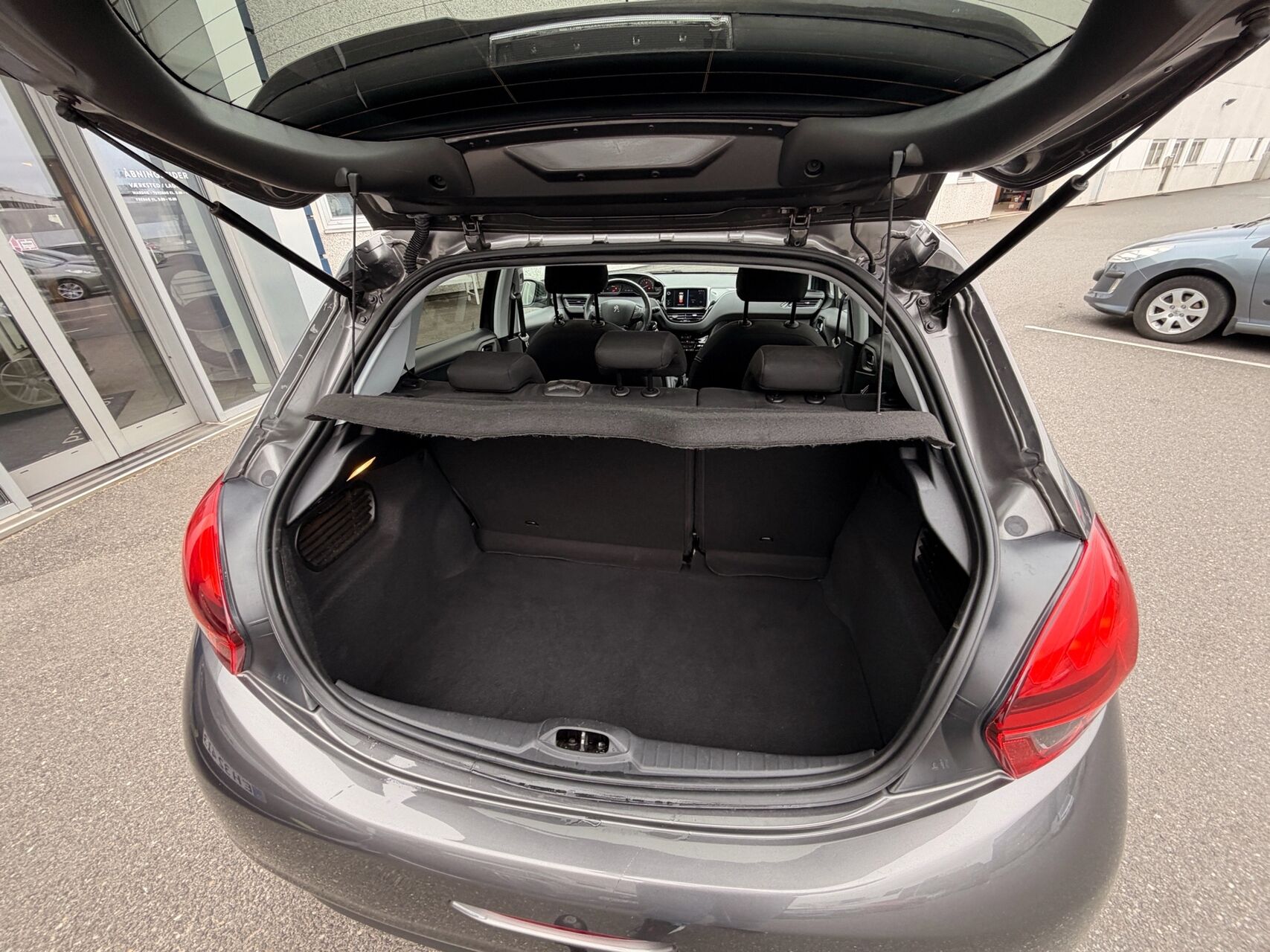 Billede af Peugeot 208 1,6 BlueHDi Envy 100HK 5d