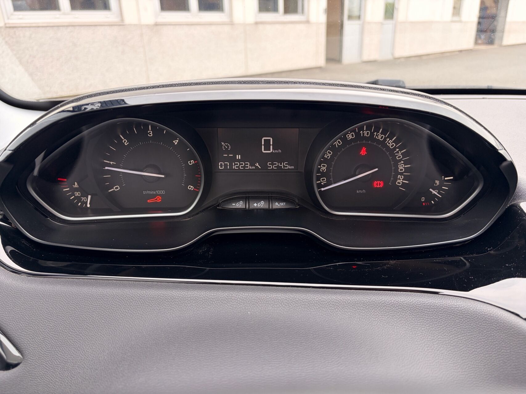 Billede af Peugeot 208 1,6 BlueHDi Envy 100HK 5d