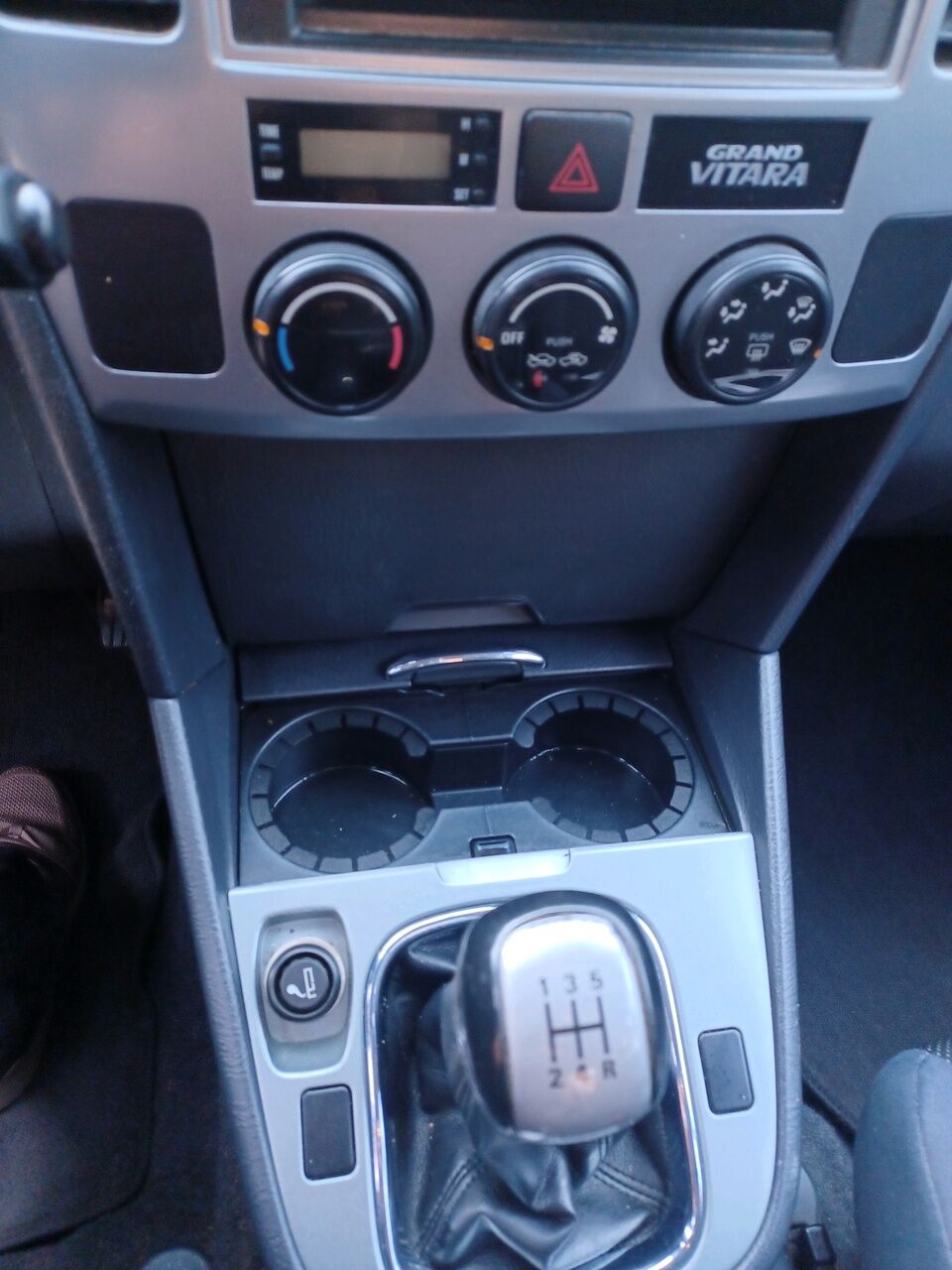 Billede af Suzuki Grand Vitara 2,5 V6 4x4 158HK Van