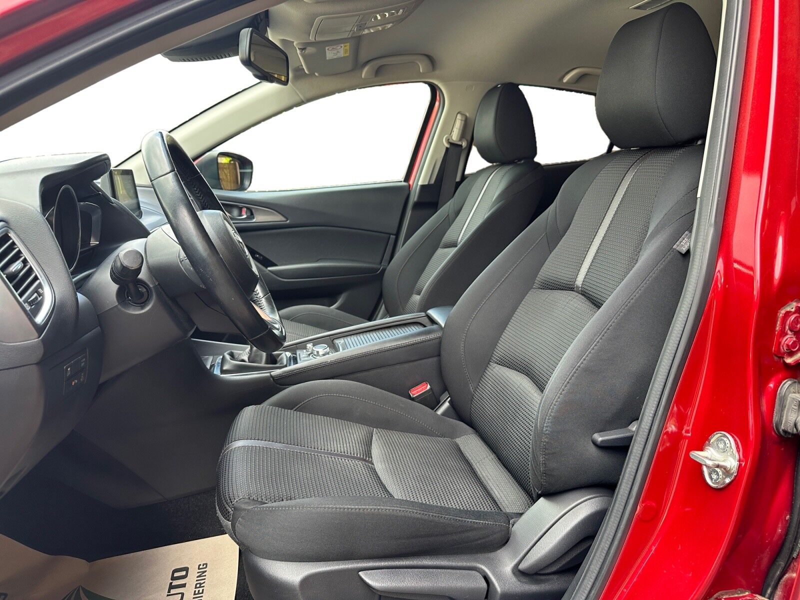 Billede af Mazda 3 2,0 Skyactiv-G Optimum 120HK 5d 6g