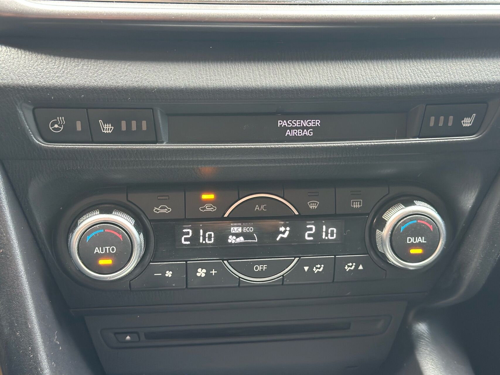 Billede af Mazda 3 2,0 Skyactiv-G Optimum 120HK 5d 6g