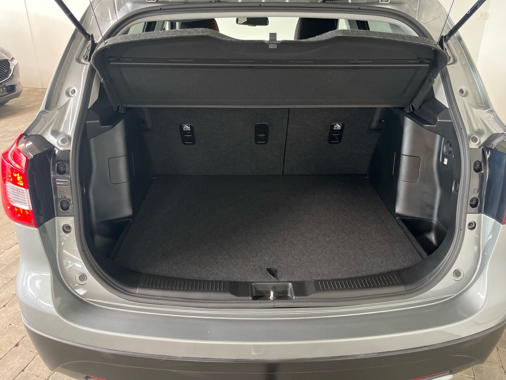 Billede af Suzuki S-Cross 1,0 Boosterjet Active 112HK 5d