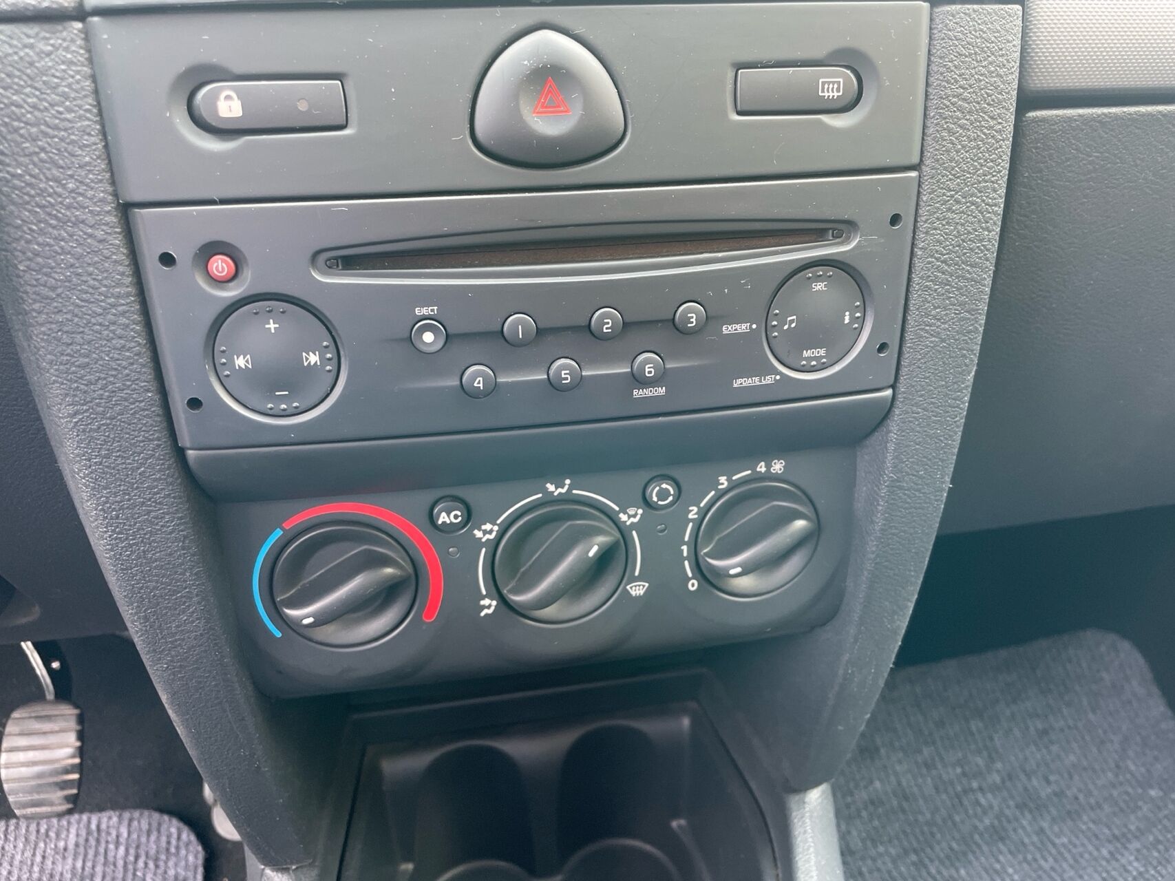 Billede af Renault Clio 1,2 8V Basic 60HK 5d