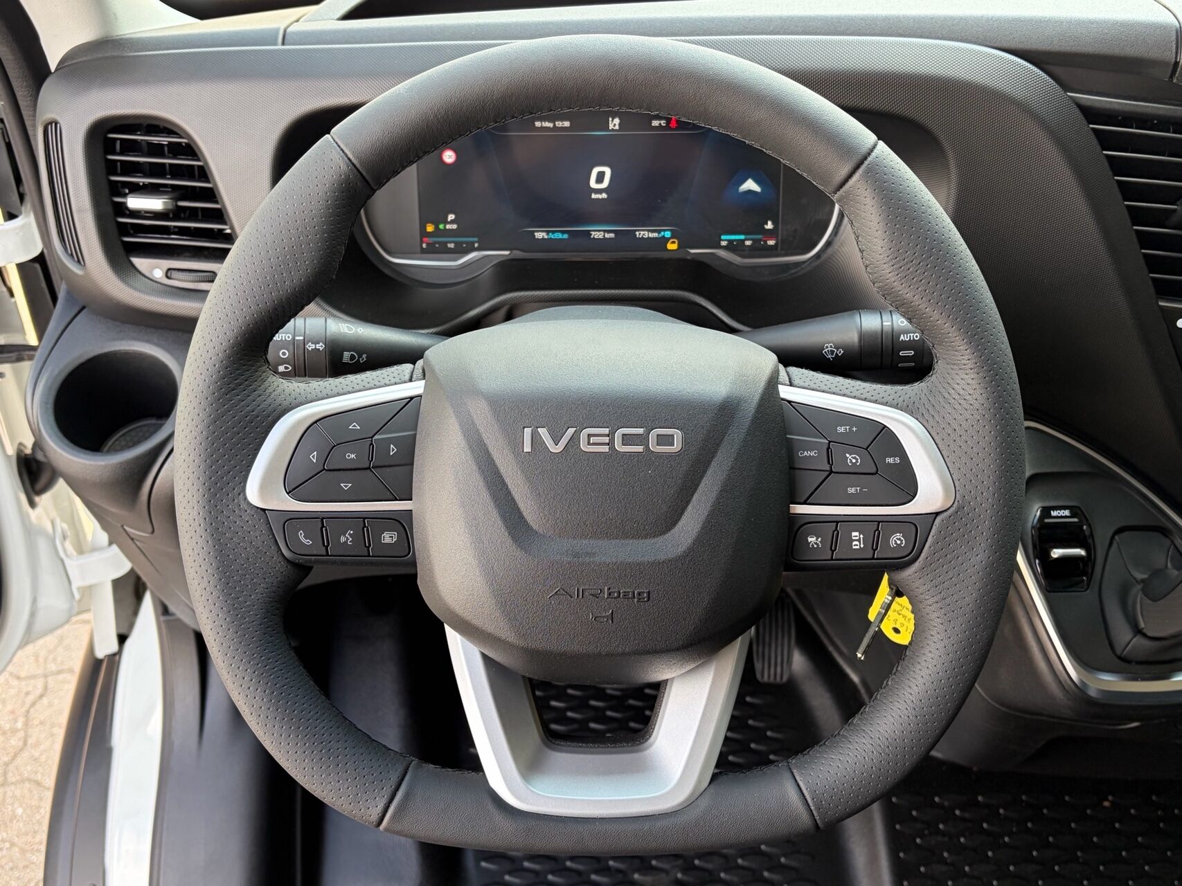 Billede af Iveco Daily 35S18 4100mm 3,0 D 180HK Ladv./Chas. 8g Aut.