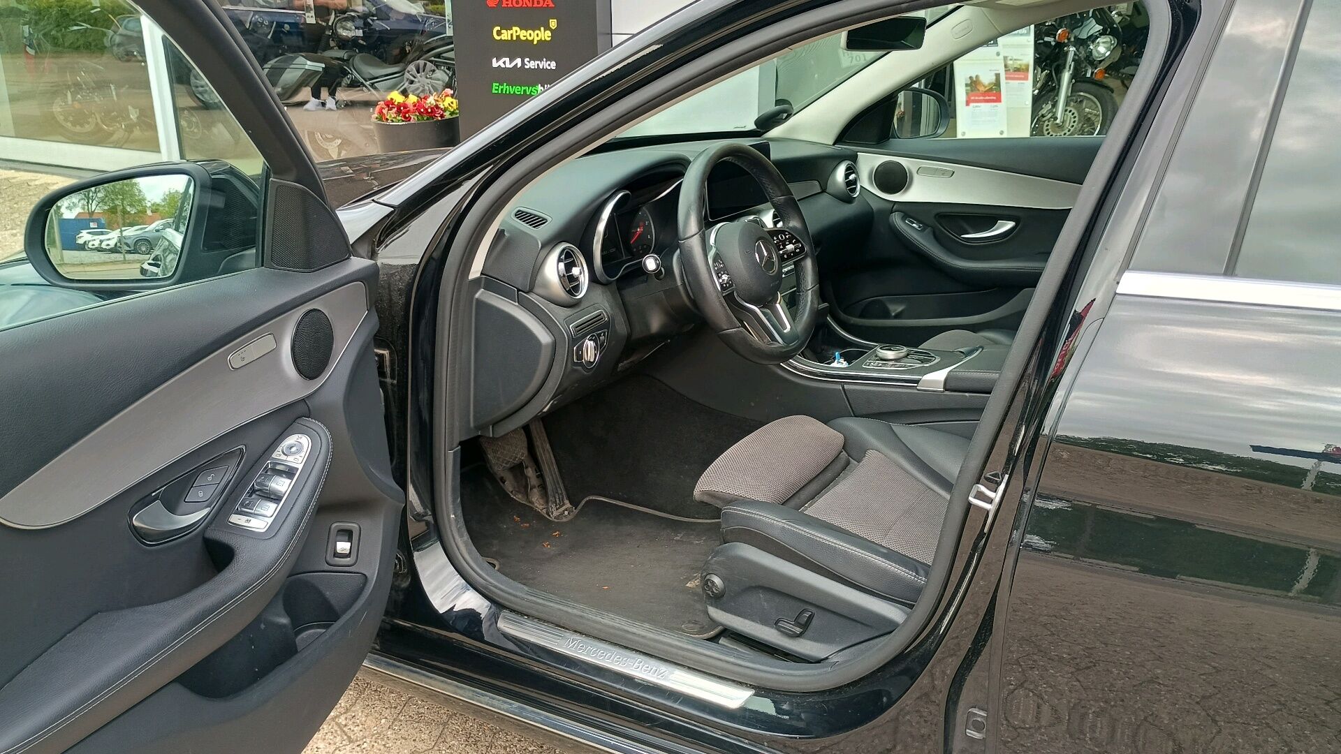 Billede af Mercedes-Benz C220 d T 2,0 CDI Progressive 9G-Tronic 194HK Stc Aut.