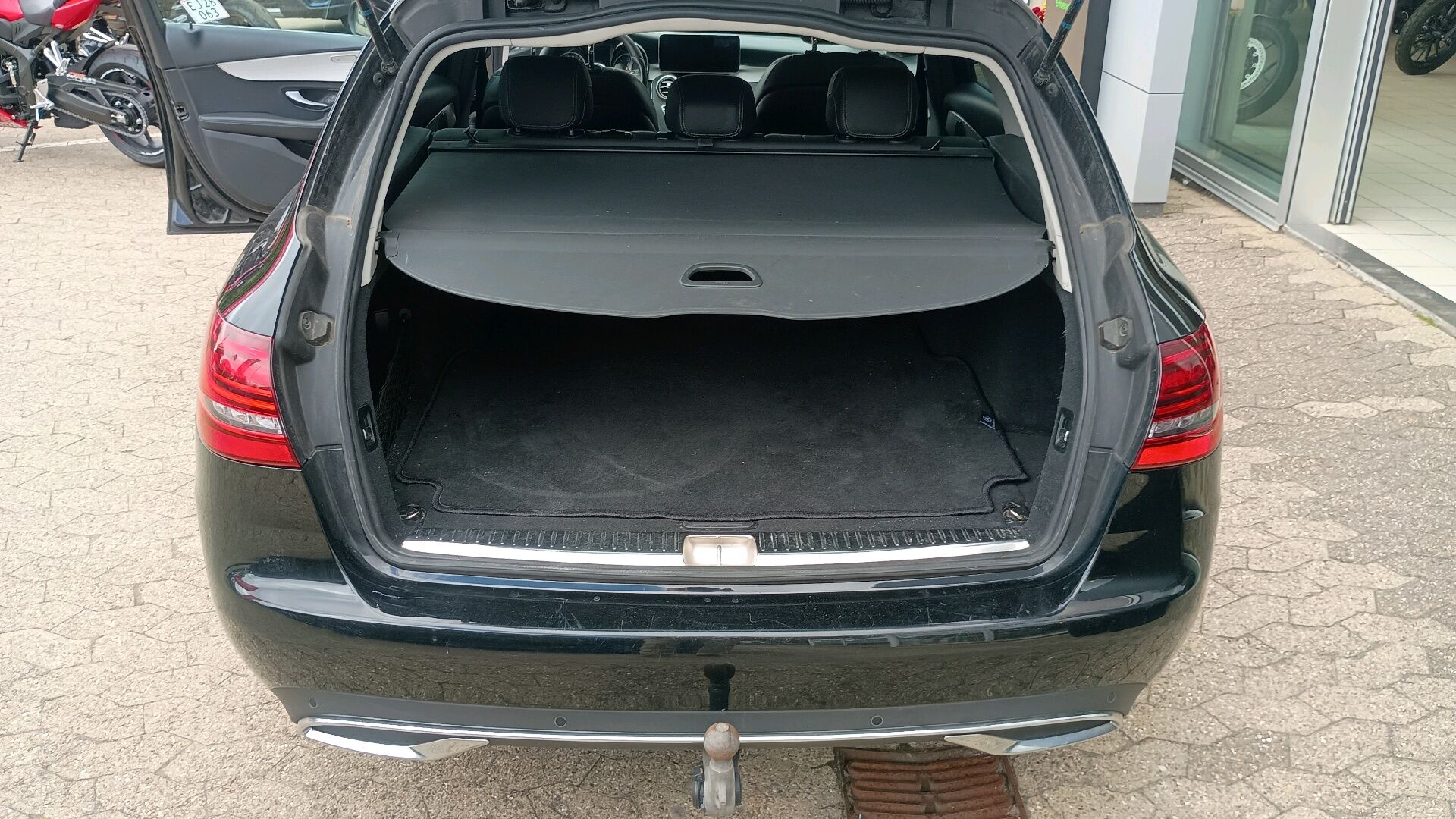 Billede af Mercedes-Benz C220 d T 2,0 CDI Progressive 9G-Tronic 194HK Stc Aut.