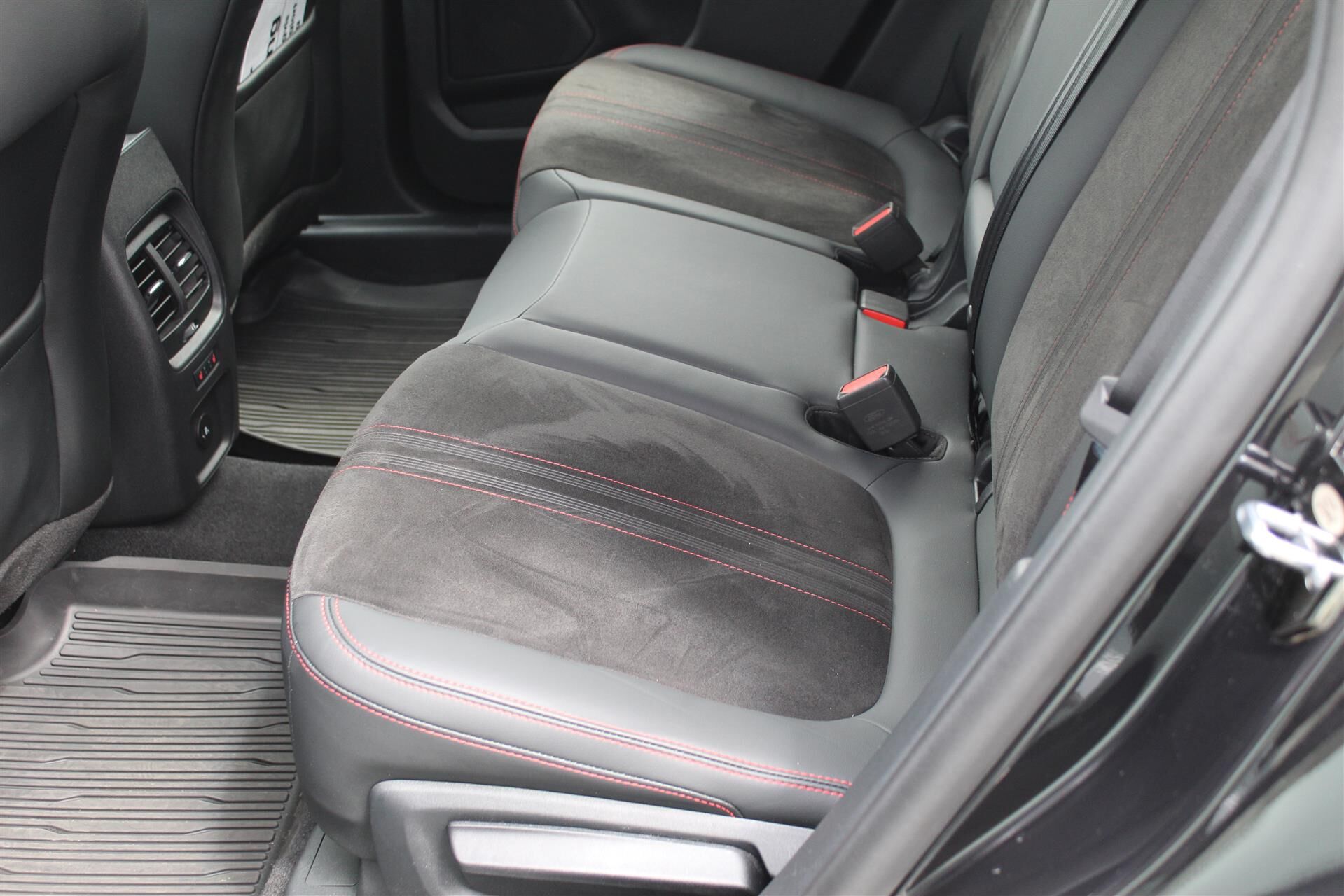 Billede af Ford Kuga 2,5 Plugin-hybrid ST-Line X CVT 243HK 5d Aut.