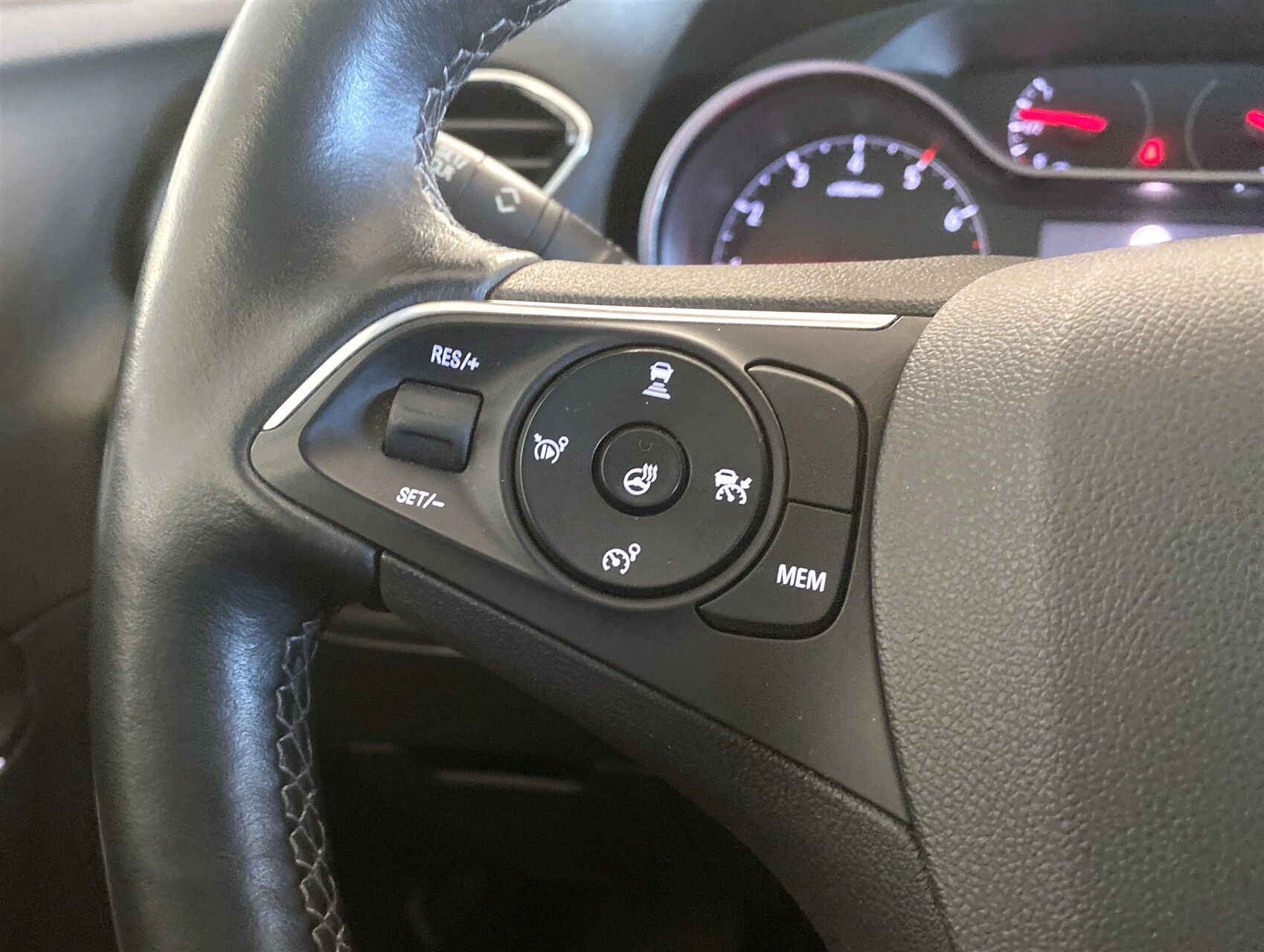 Billede af Opel Grandland X 1,5 CDTI Exclusive Start/Stop 130HK 5d 8g Aut.