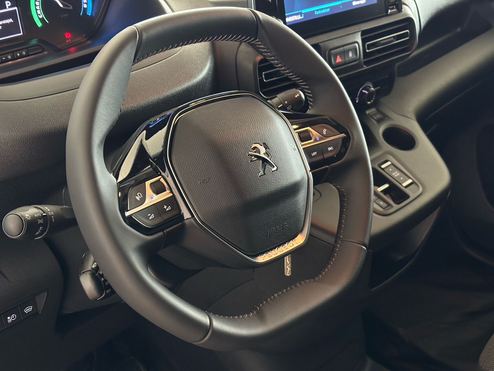 Billede af Peugeot e-Partner L1 V2 EL Plus 136HK Van Aut.