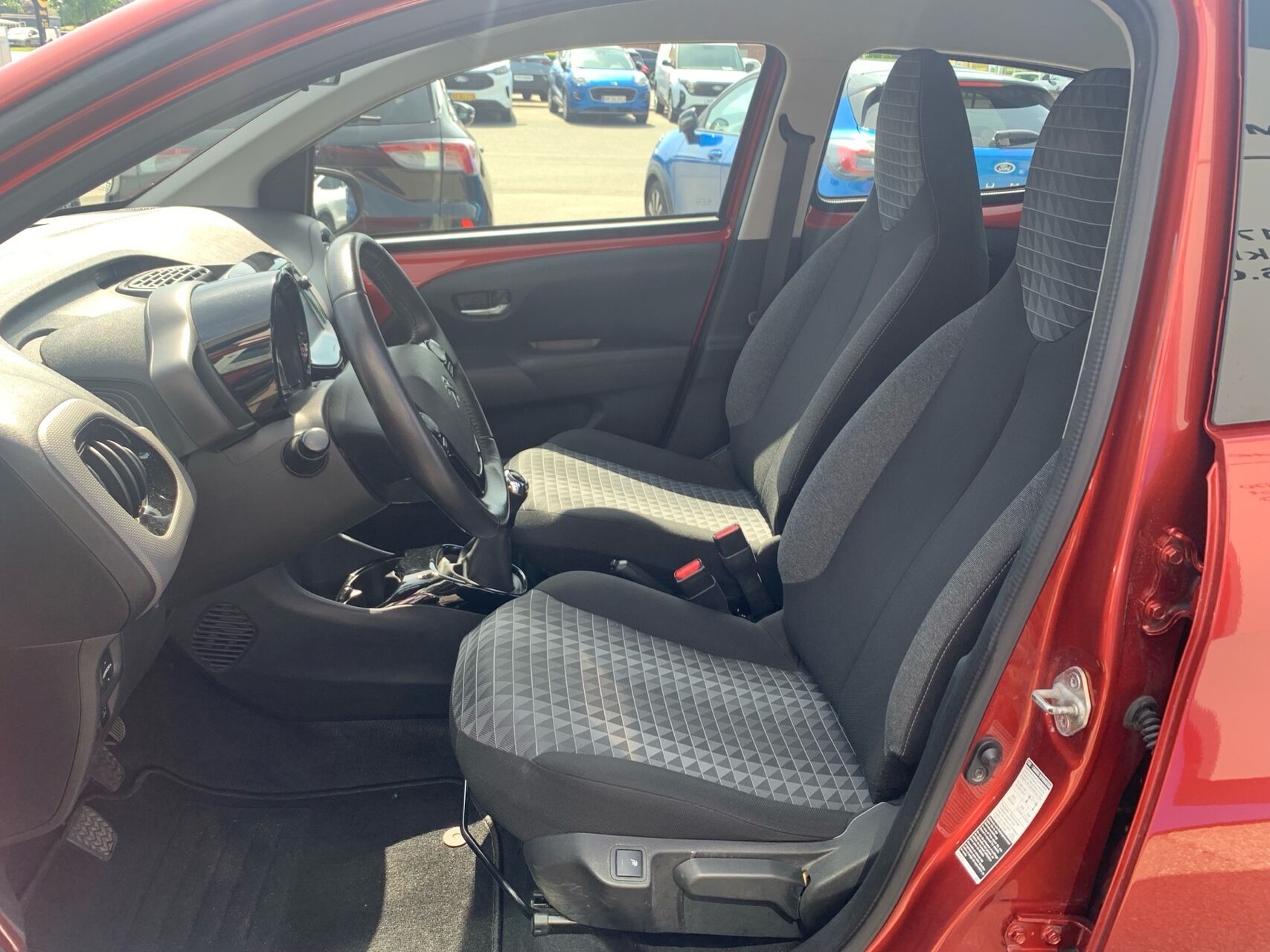 Billede af Peugeot 108 1,0 e-Vti Selection Tech 72HK 5d
