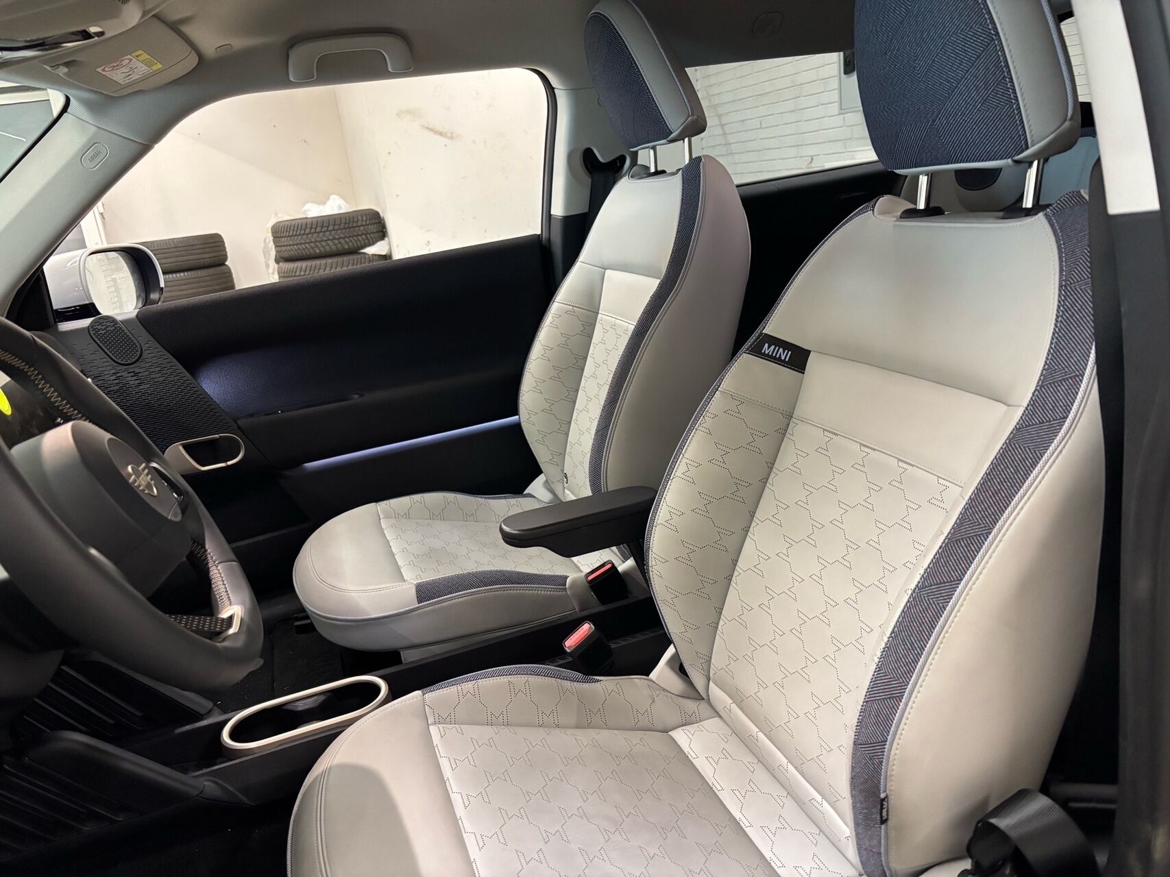 Billede af Mini Cooper E EL Classic Trim Option Level L 184HK 3d Aut.