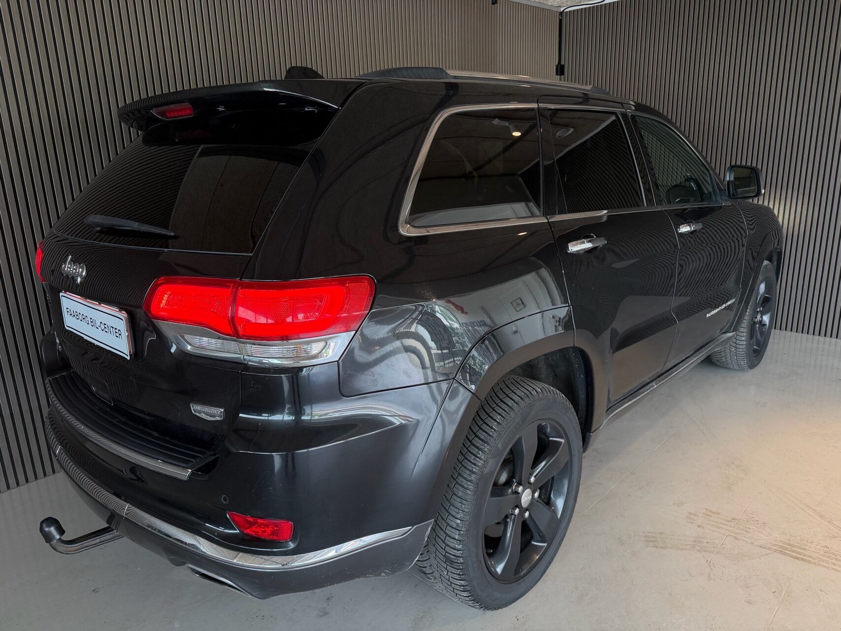 Billede af Jeep Grand Cherokee 3,0 MJT Summit 4x4 250HK 5d 8g Aut.