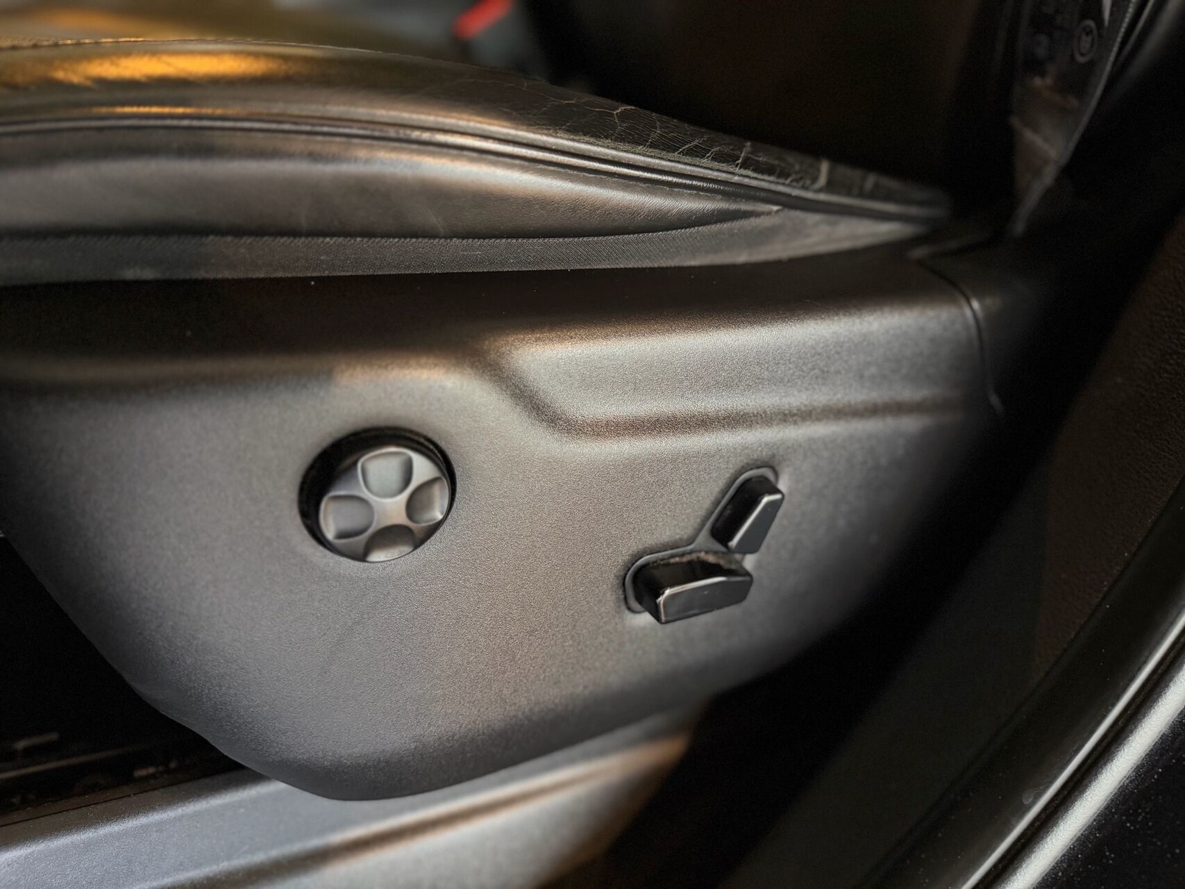 Billede af Jeep Grand Cherokee 3,0 MJT Summit 4x4 250HK 5d 8g Aut.