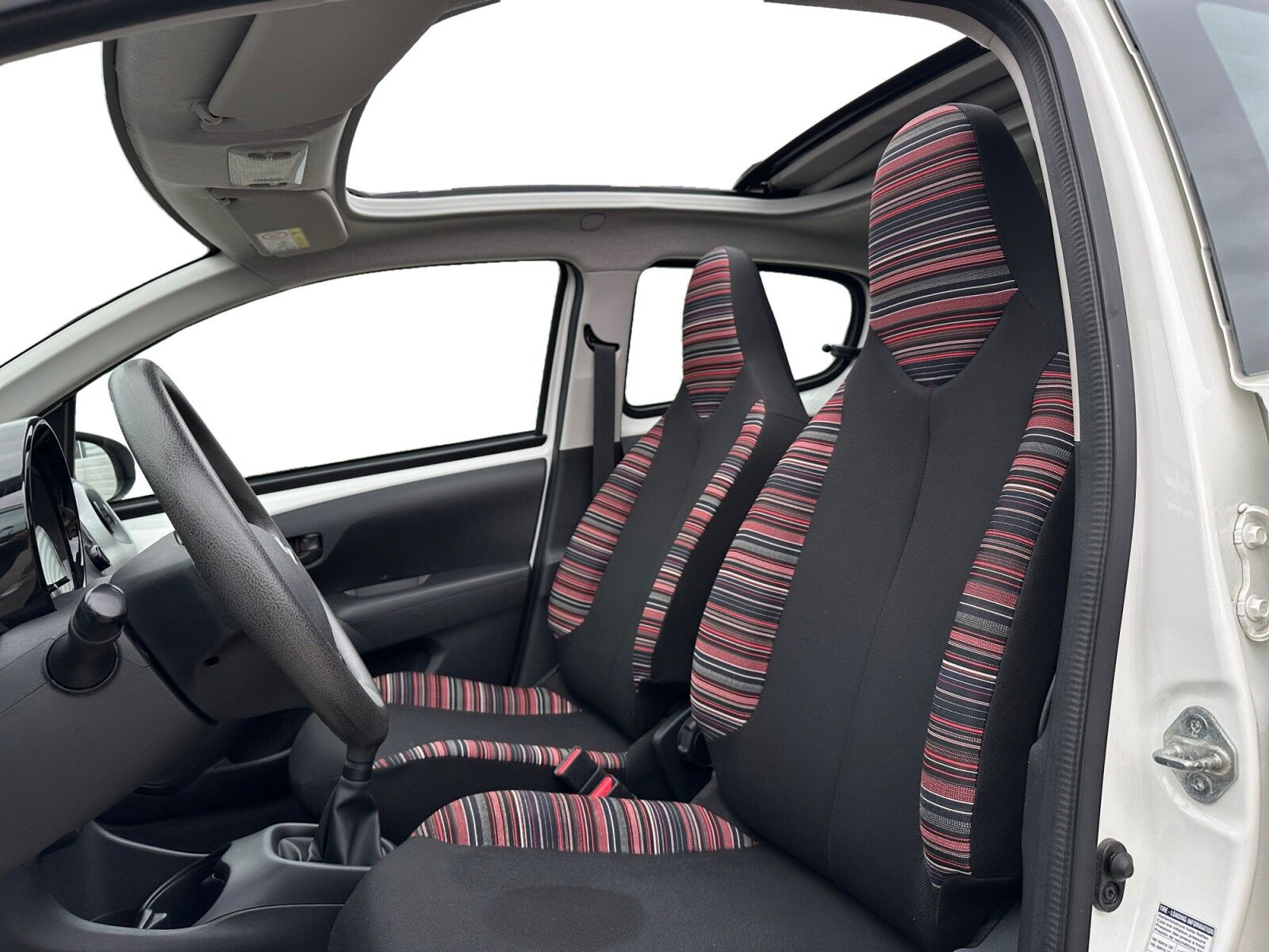Billede af Citroën C1 1,0 VTi Feel Airscape start/stop 68HK 5d
