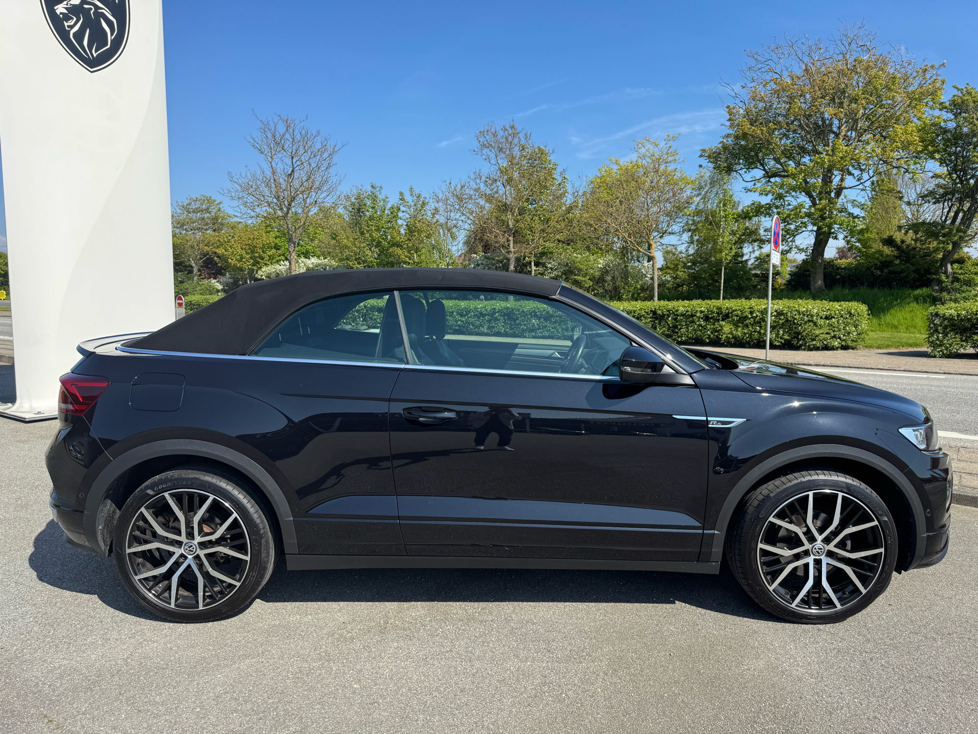 Billede af VW T-Roc 1,5 TSI EVO ACT R-Line DSG 150HK Cabr. 7g Aut.
