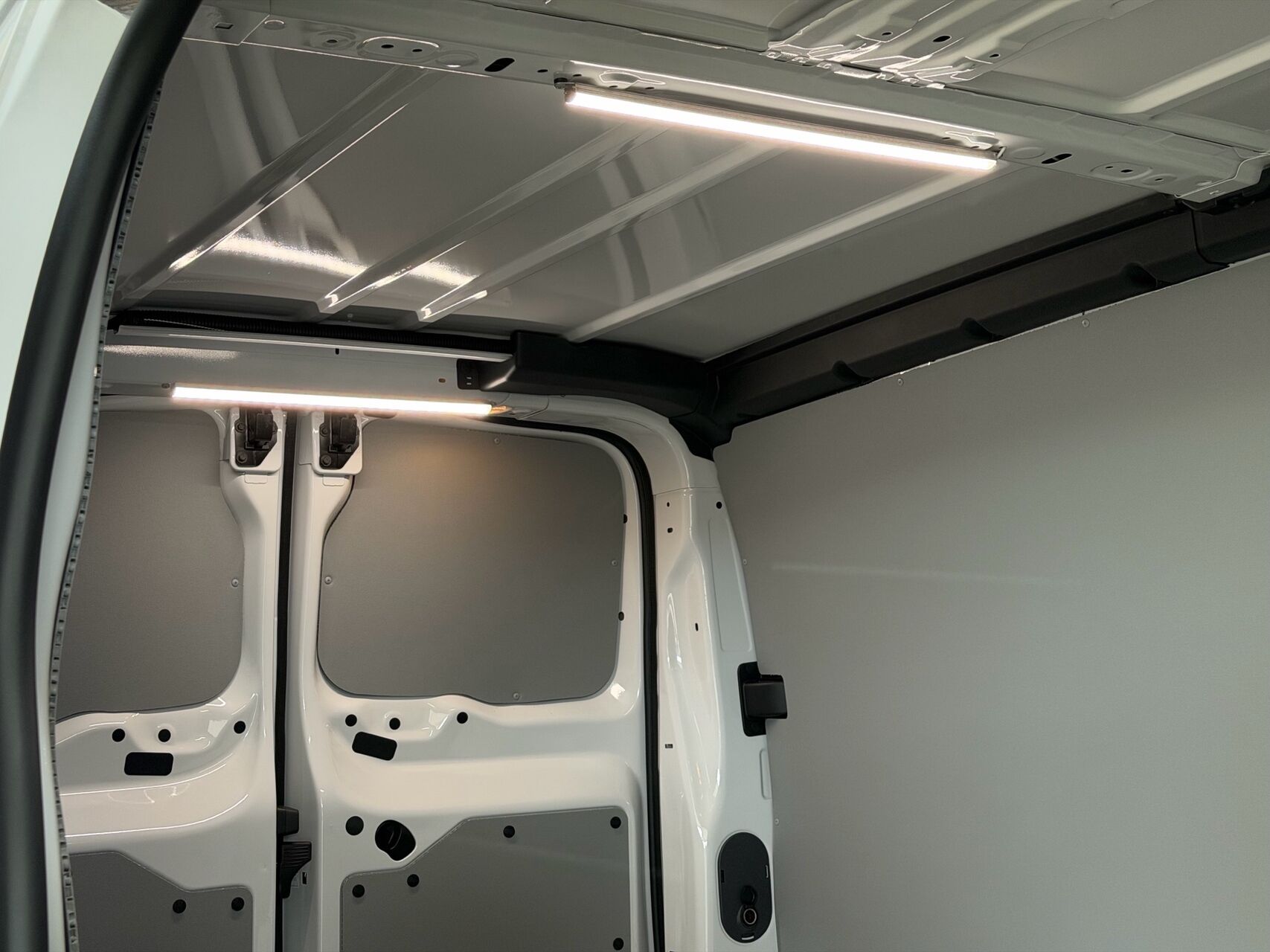 Billede af Opel Vivaro-e L3V1 EL Enjoy+ 136HK Van Aut.