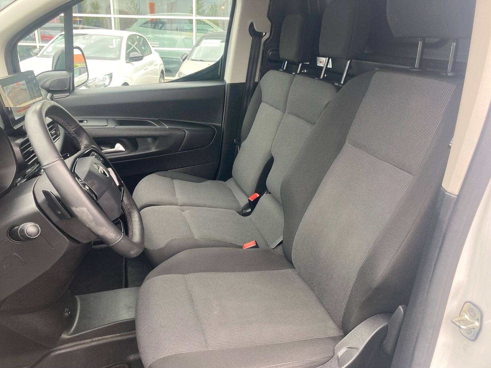 Billede af Opel Combo L2V2 1,5 BlueHDi Innovation+ EAT8 130HK Van 8g Aut.