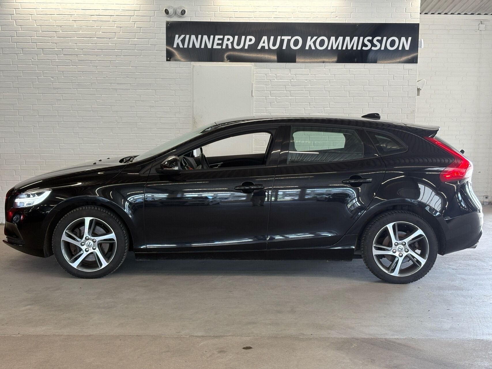 Billede af Volvo V40 2,0 D3 Momentum 150HK 5d Aut.