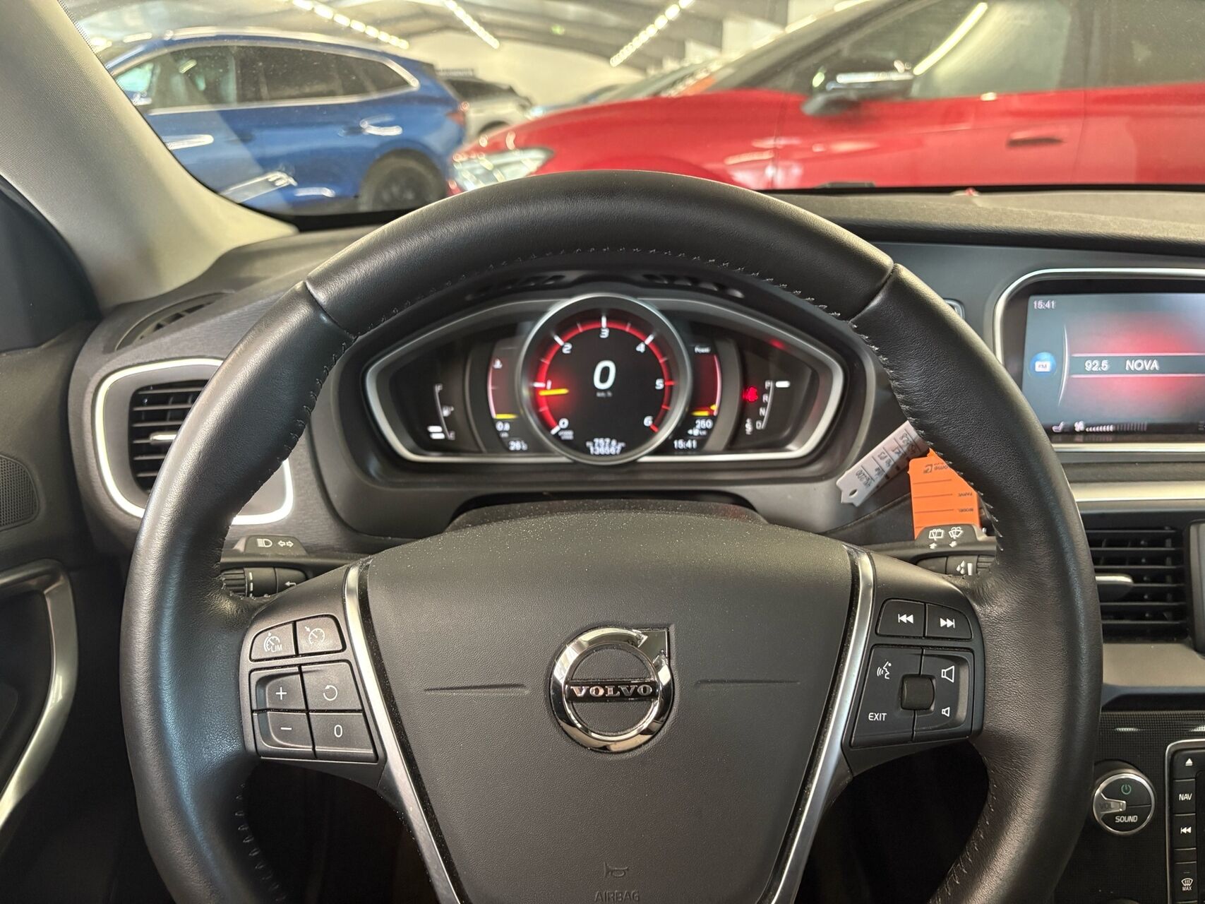 Billede af Volvo V40 2,0 D3 Momentum 150HK 5d Aut.
