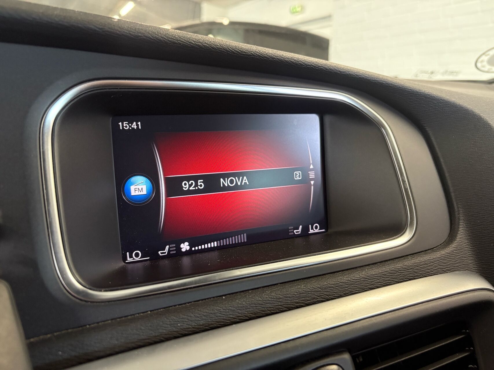 Billede af Volvo V40 2,0 D3 Momentum 150HK 5d Aut.