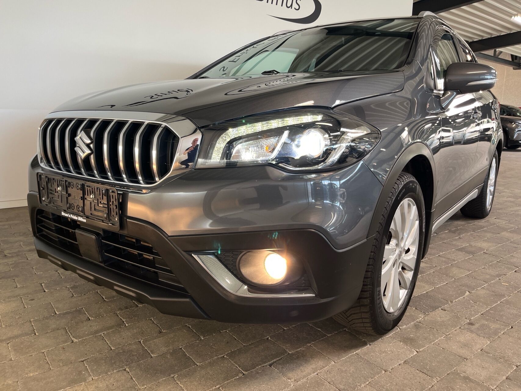 Billede af Suzuki S-Cross 1,0 Boosterjet Active 112HK 5d