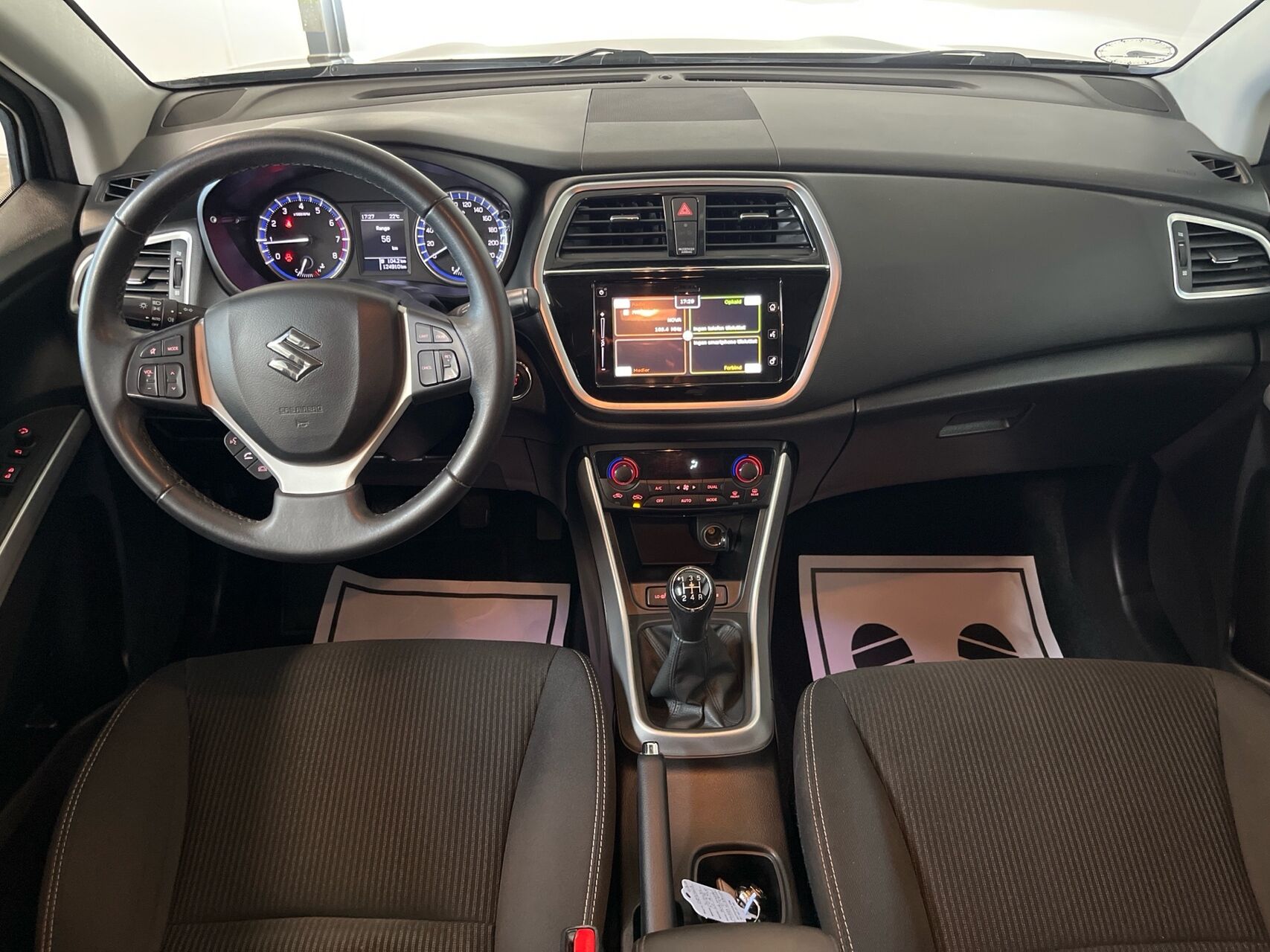 Billede af Suzuki S-Cross 1,0 Boosterjet Active 112HK 5d