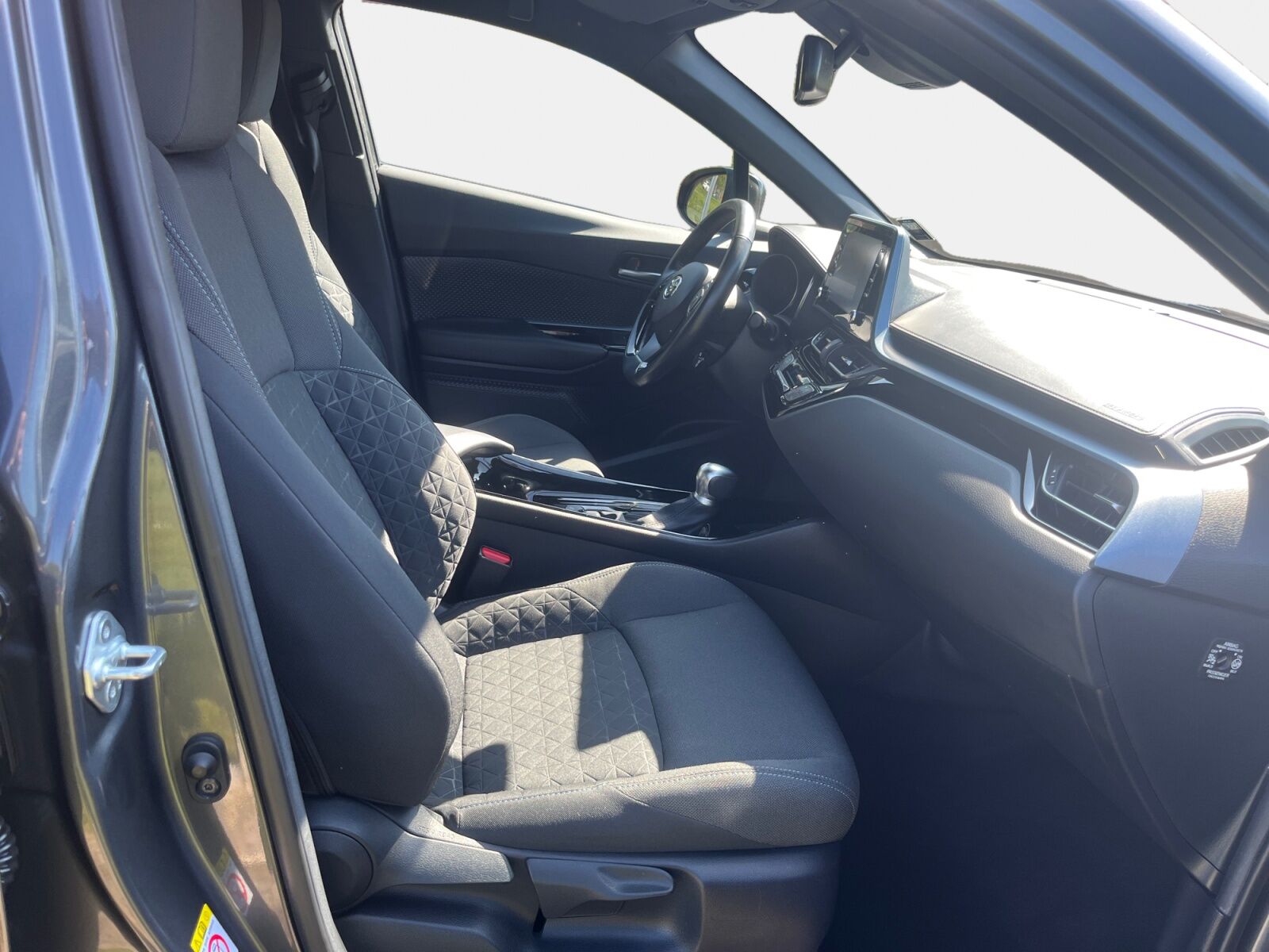 Billede af Toyota C-HR 1,8 Hybrid C-LUB Smart Multidrive S 122HK 5d Aut.