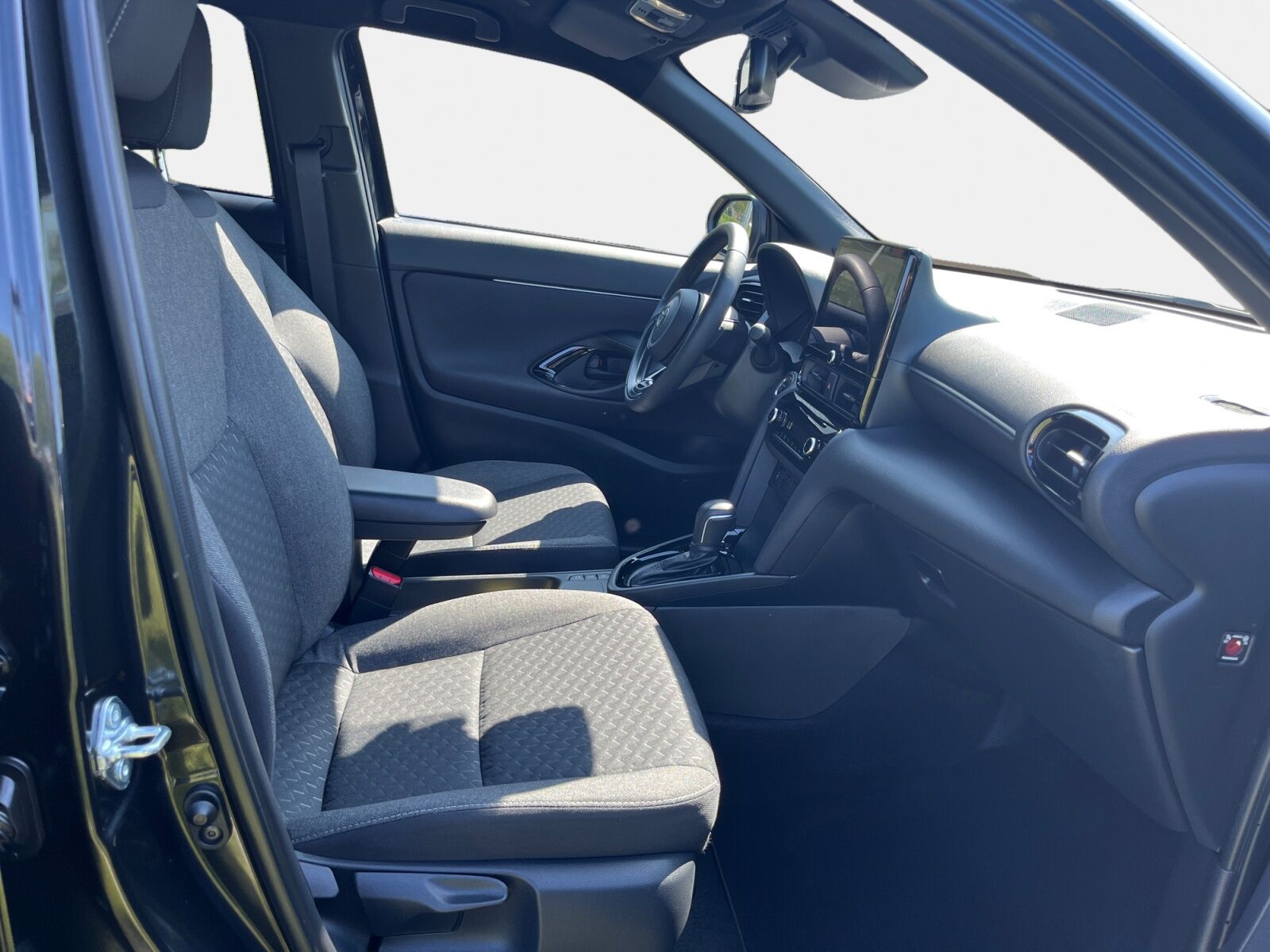Billede af Toyota Yaris Cross 1,5 Hybrid Style Comfort 116HK 5d Trinl. Gear